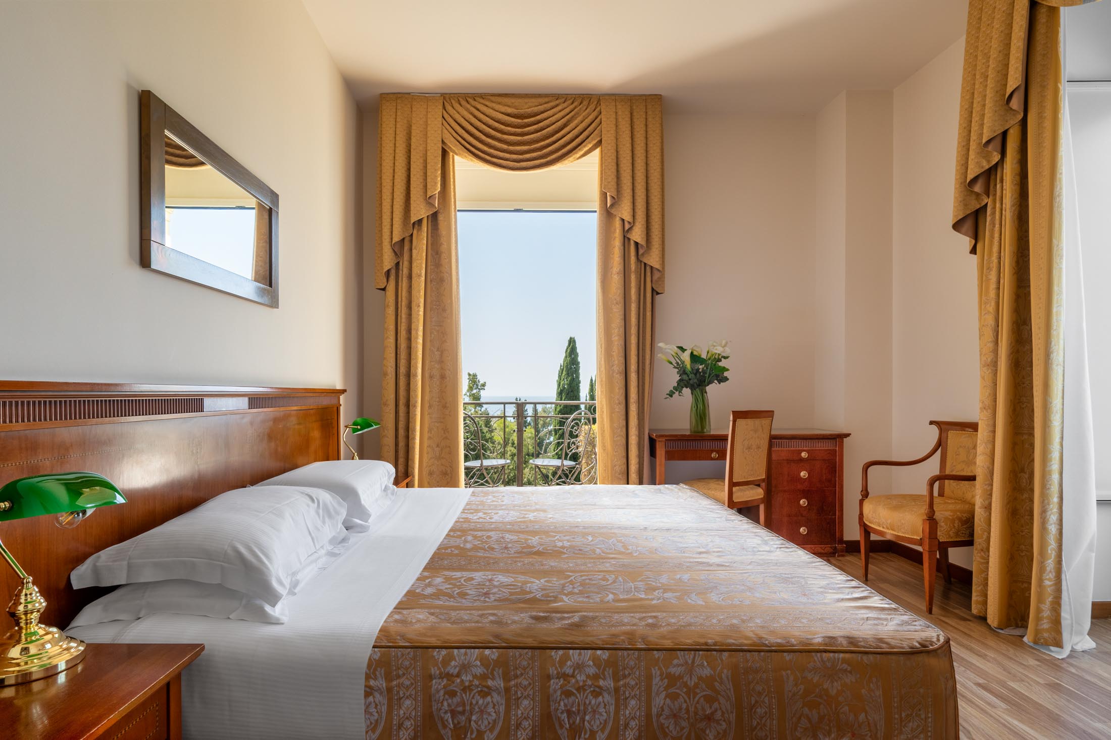 Double or Twin Luxury Sea View