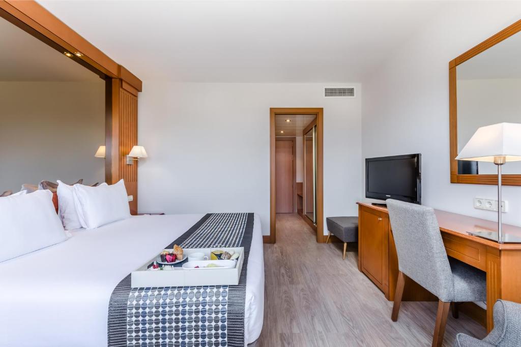 Double or Twin Standard