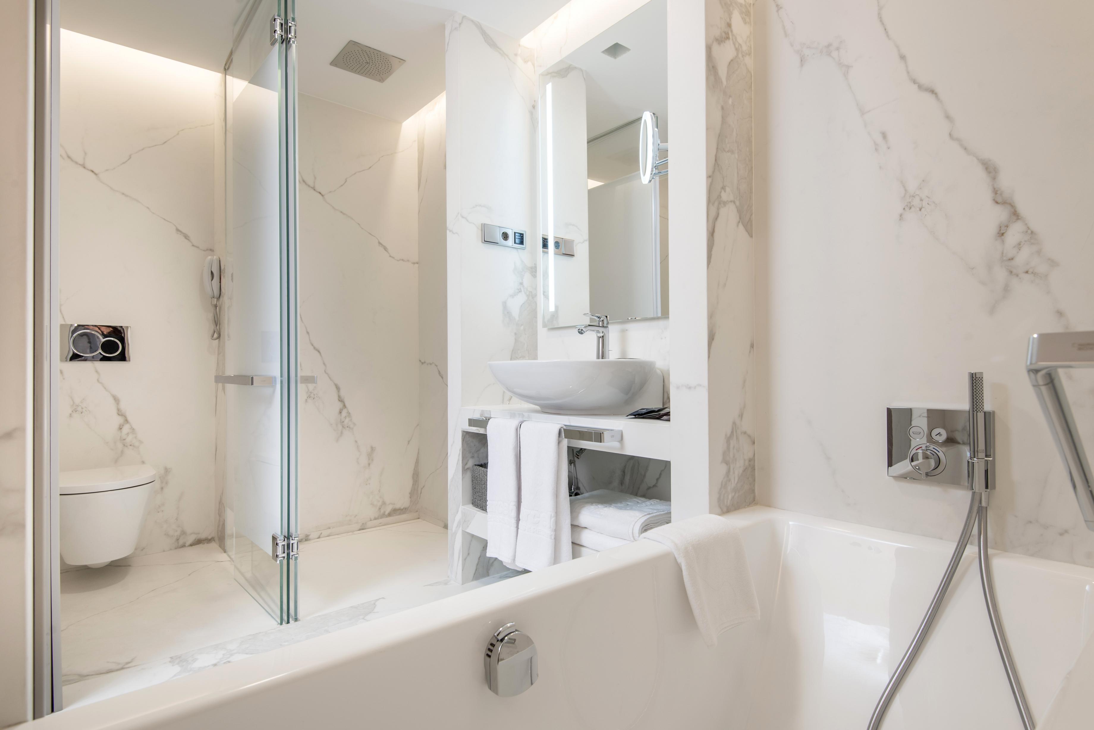 Double or Twin Deluxe