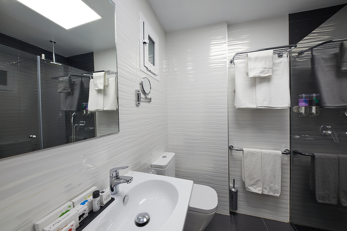 Double Single with Balcony