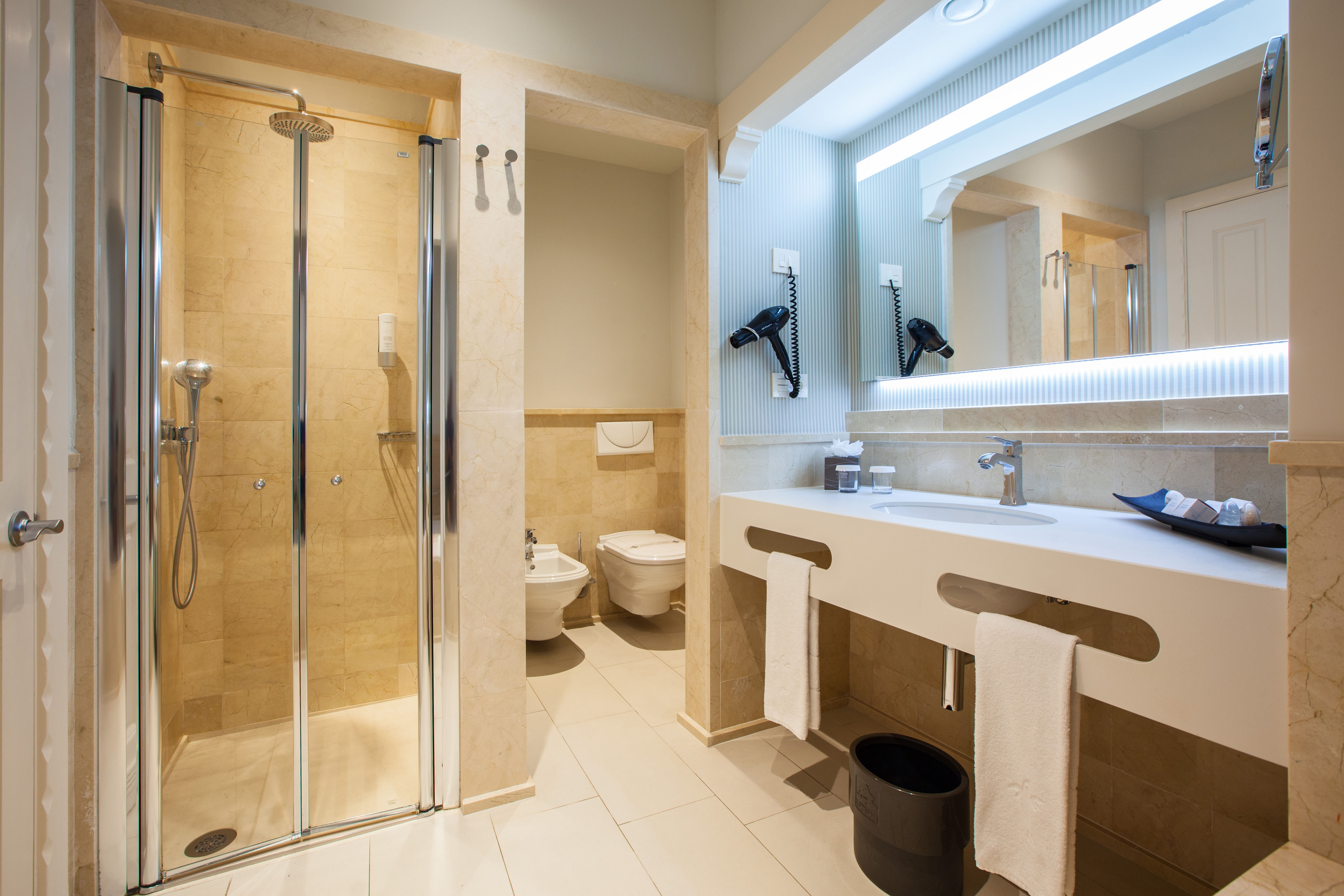 Double or Twin Standard