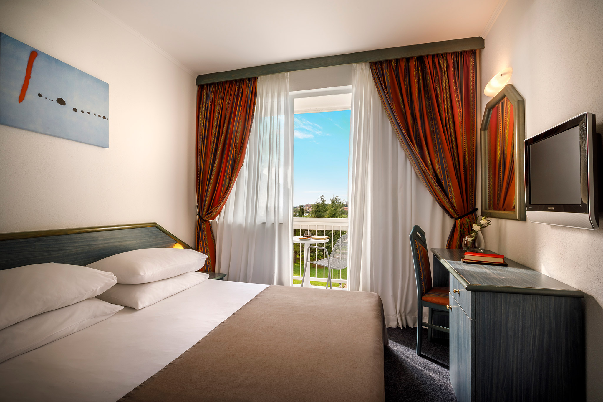 Double Side Sea View with Balcony