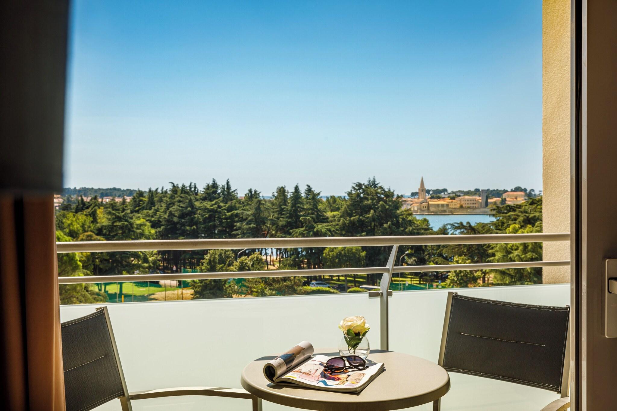 Junior Suite King Size Bed