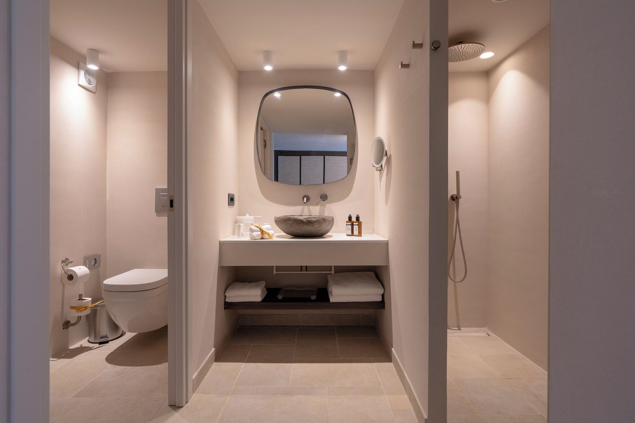 Bungalow Club with Views