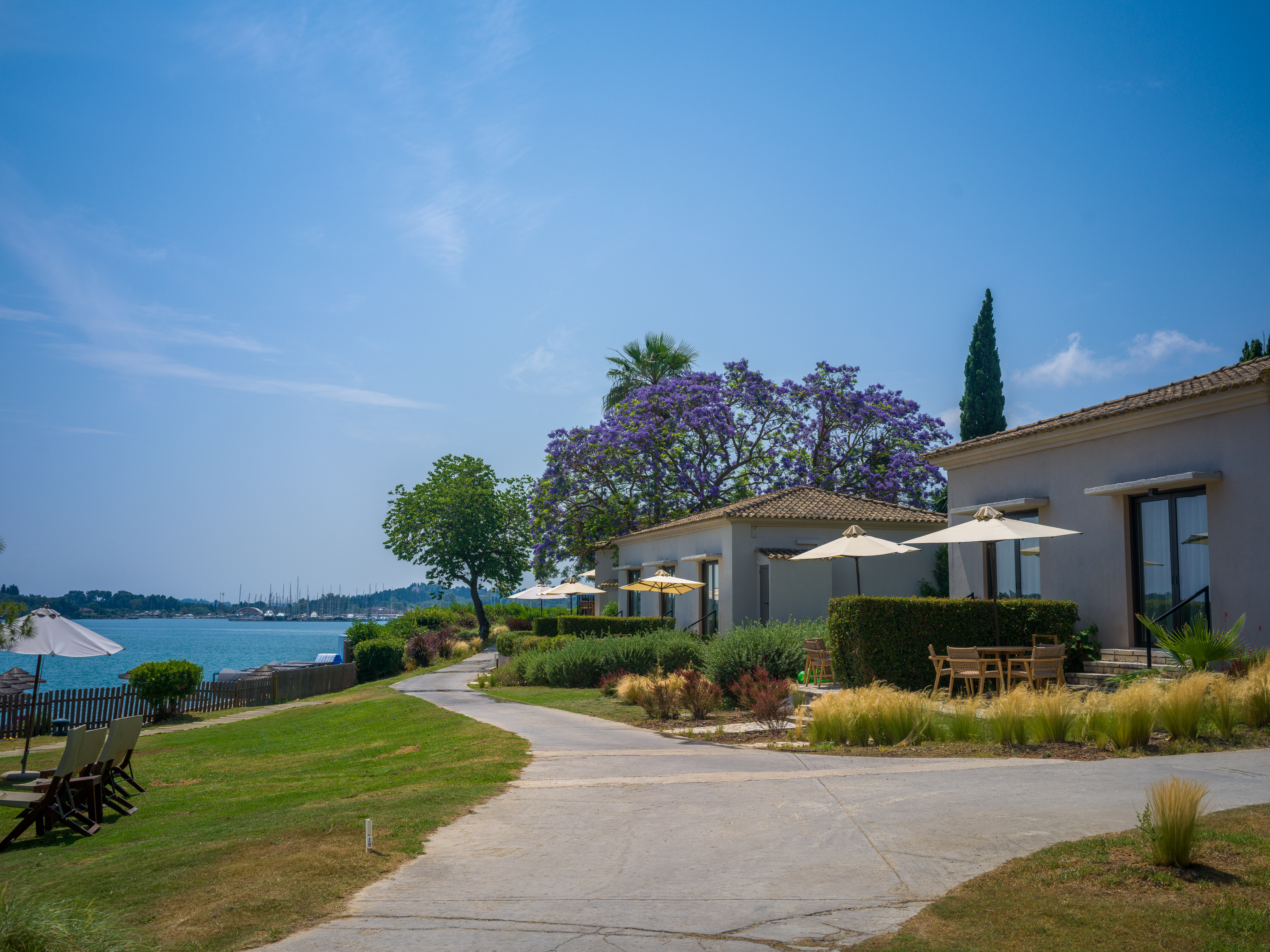 Bungalow Beach Front