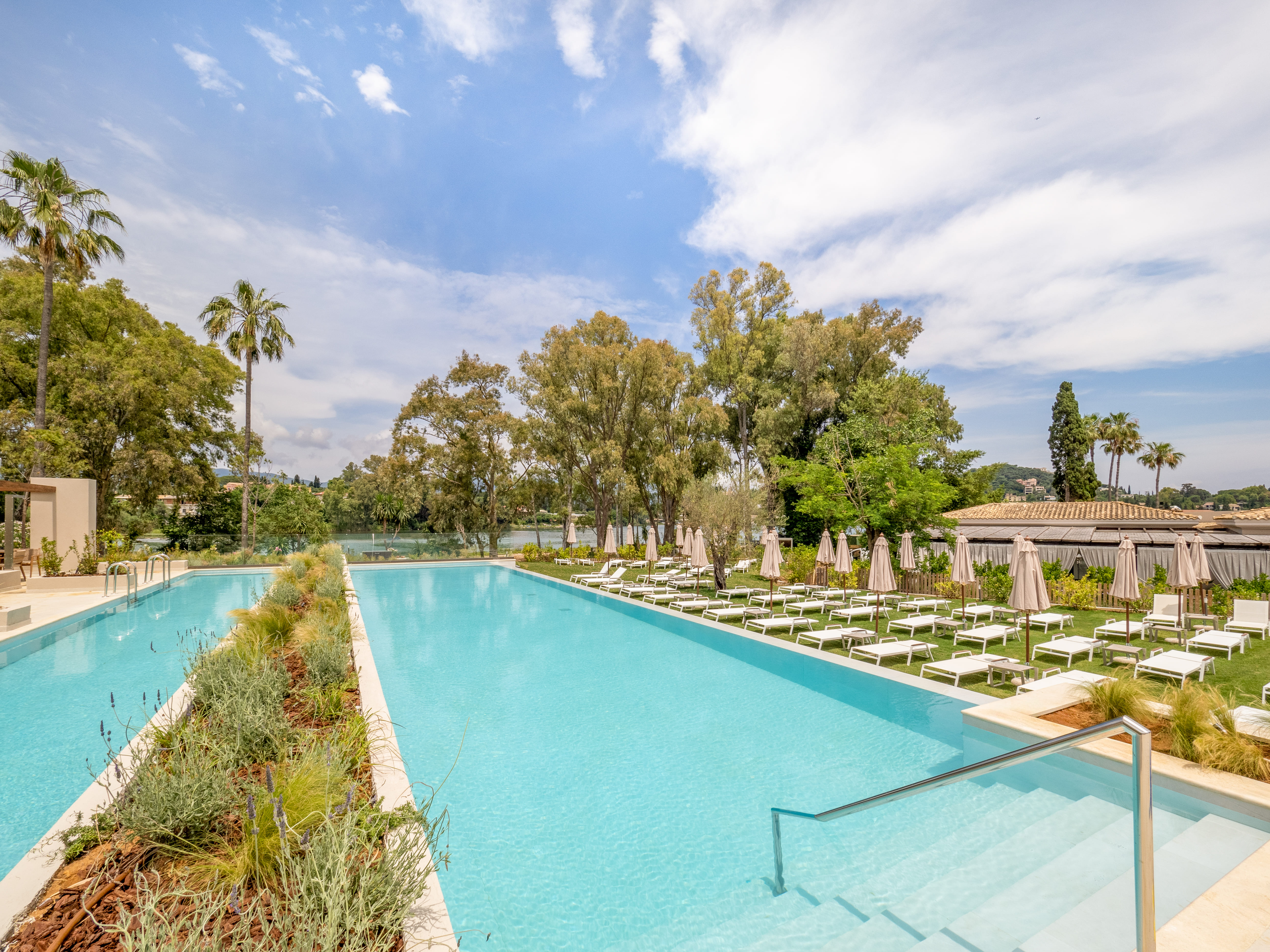 Bungalow Beach Front