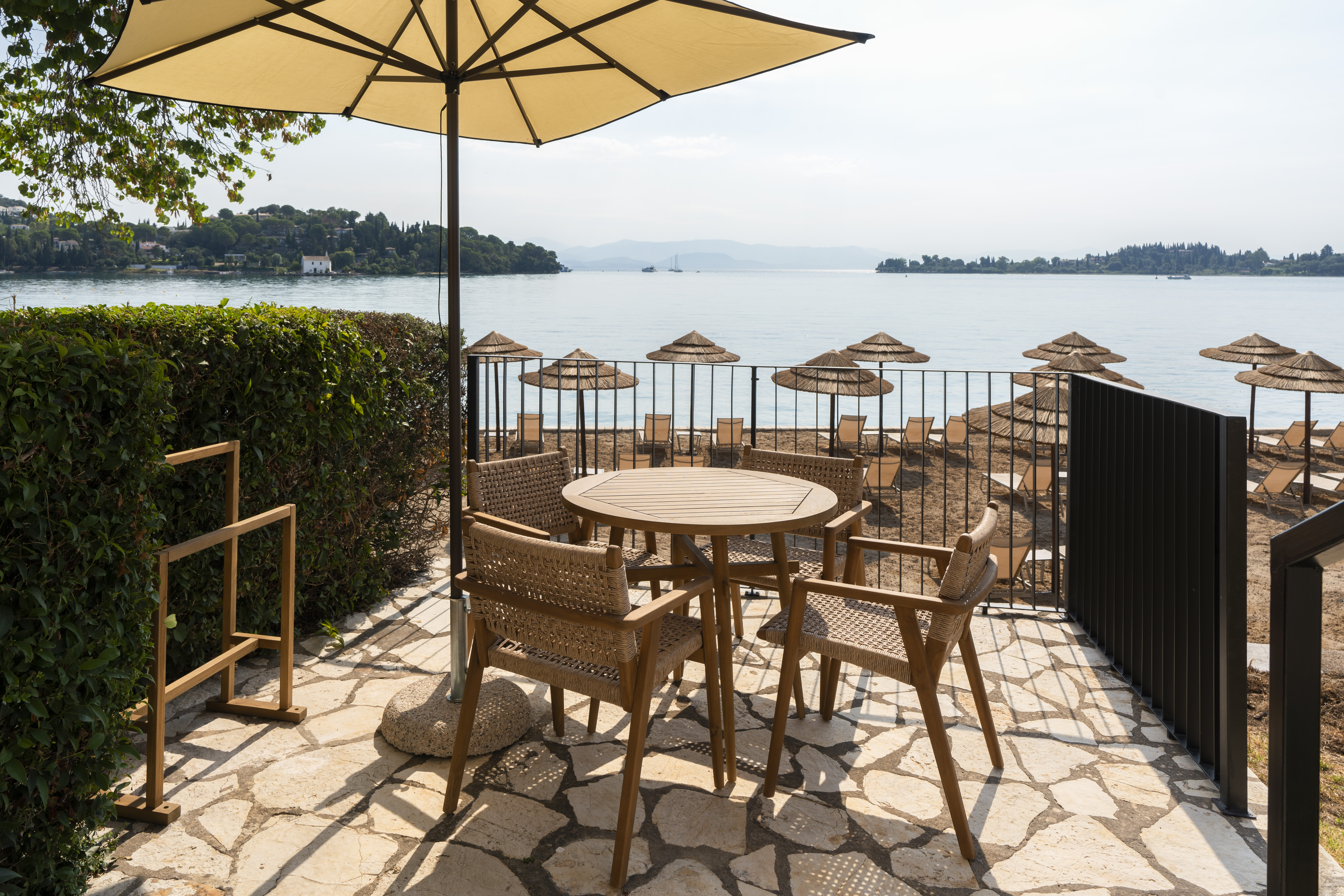 Bungalow Beach Front