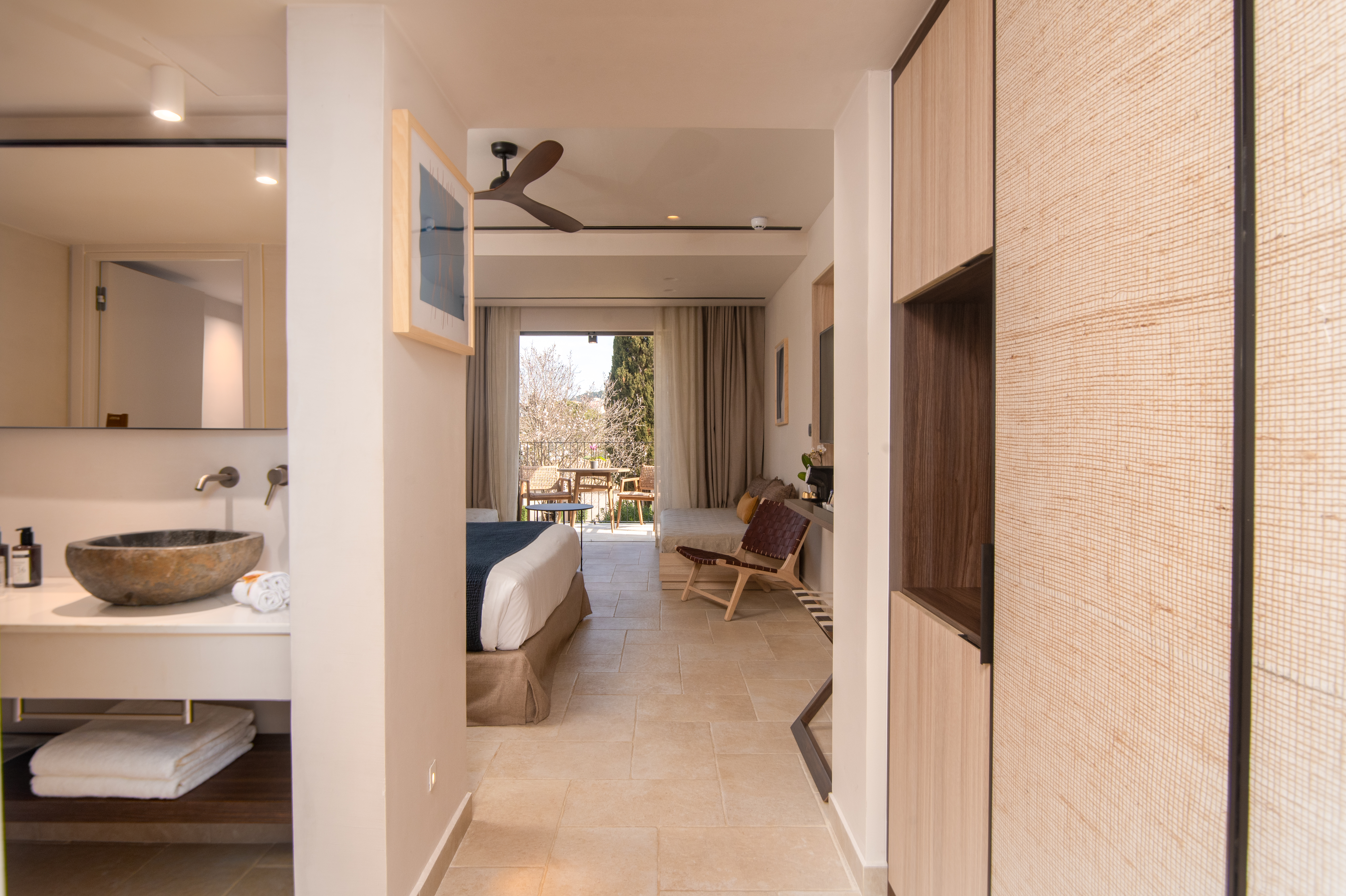 Bungalow Garden View