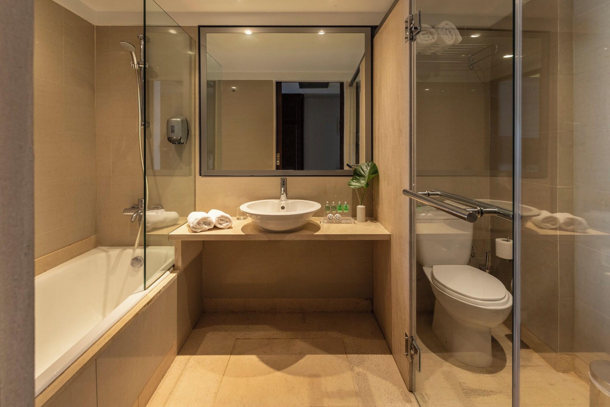 Family Room Deluxe with Views