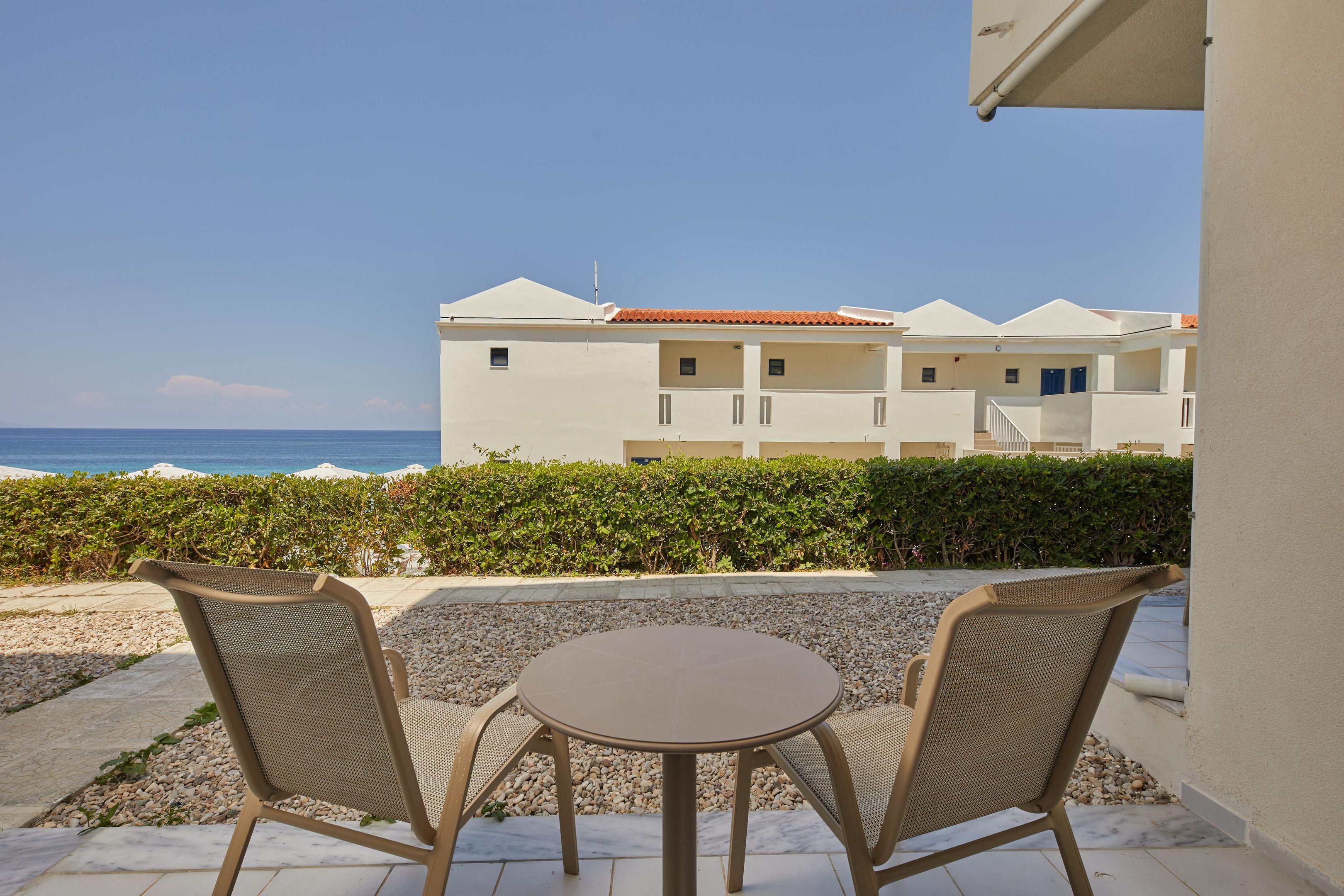 Double or Twin Side Sea View