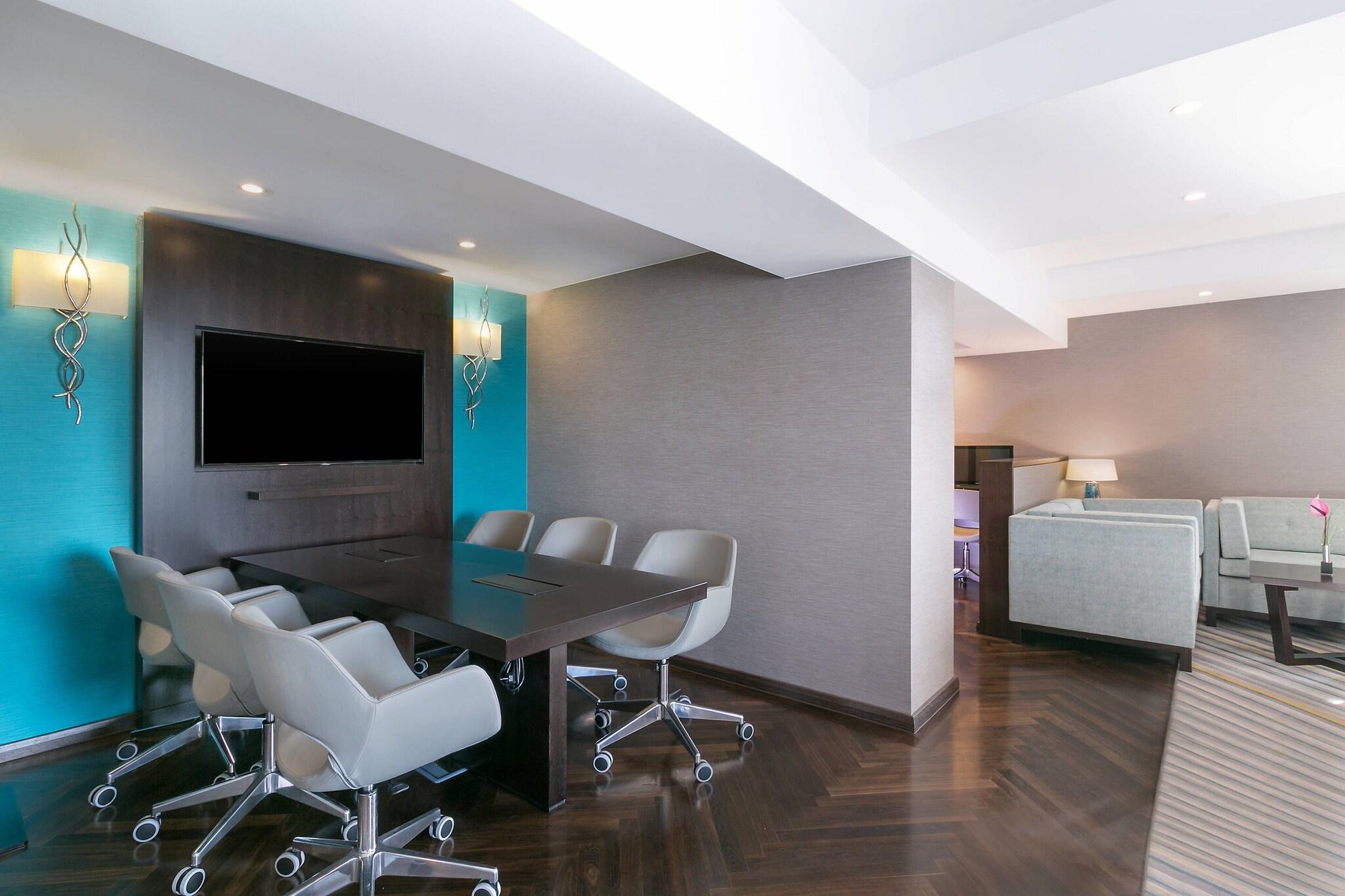 Junior Suite King Size Bed