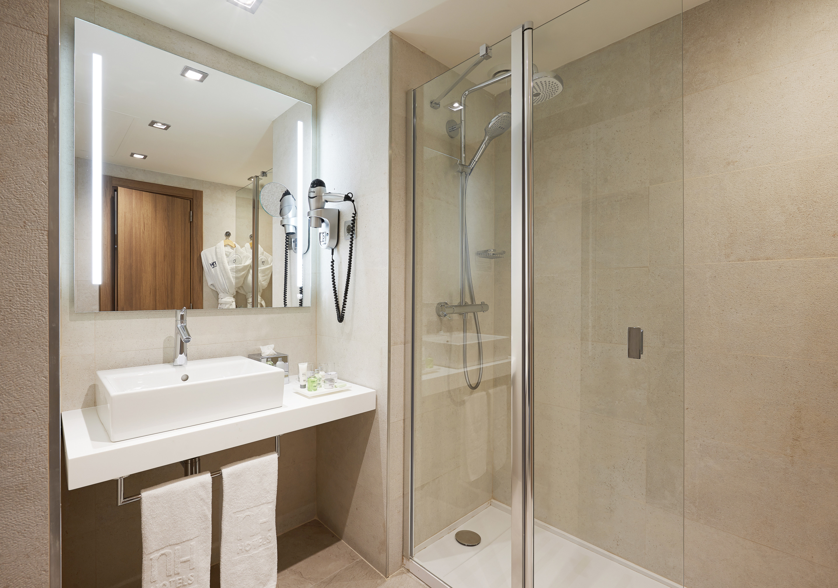 Family Room Connecting Room