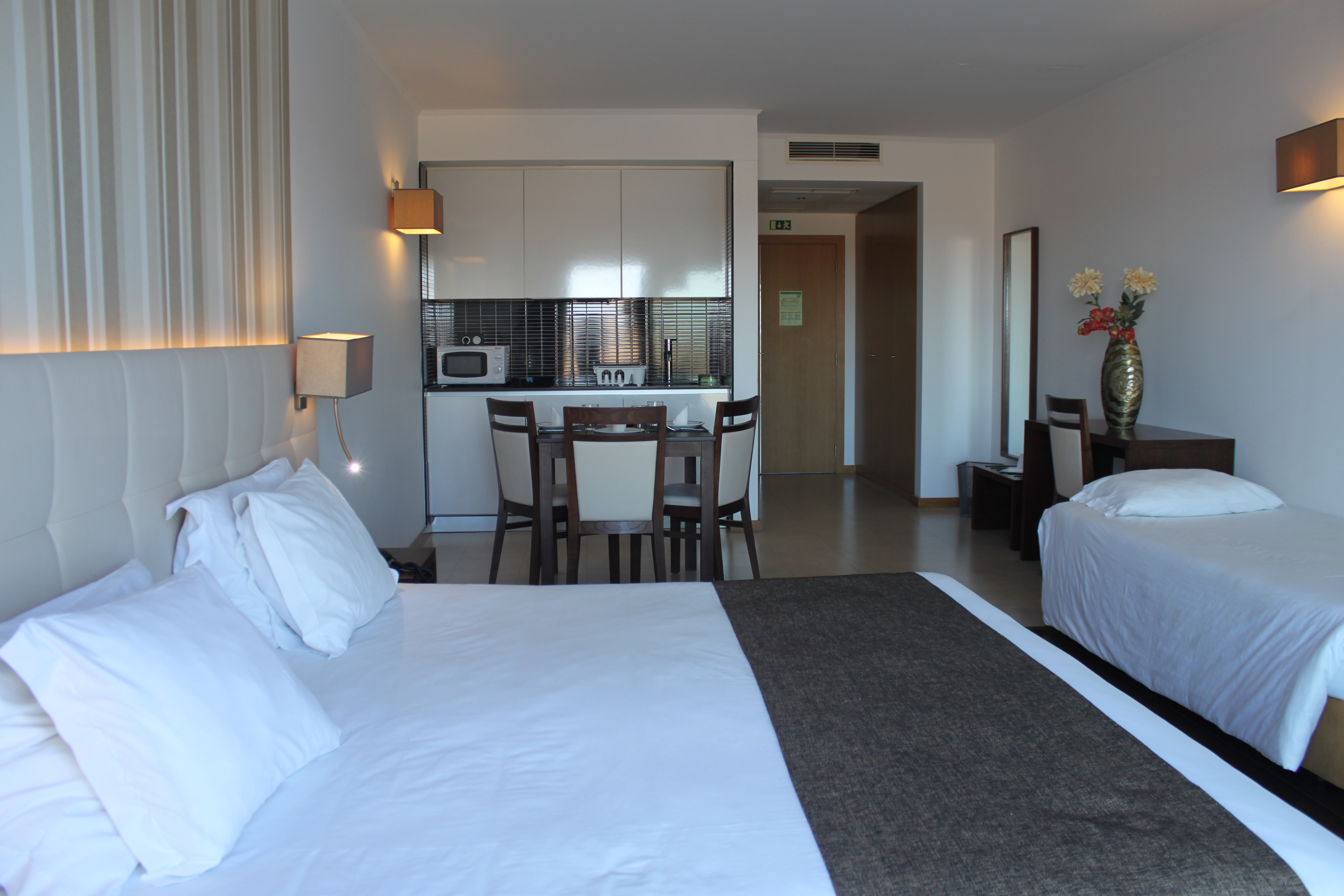 Apartment Capacity 3