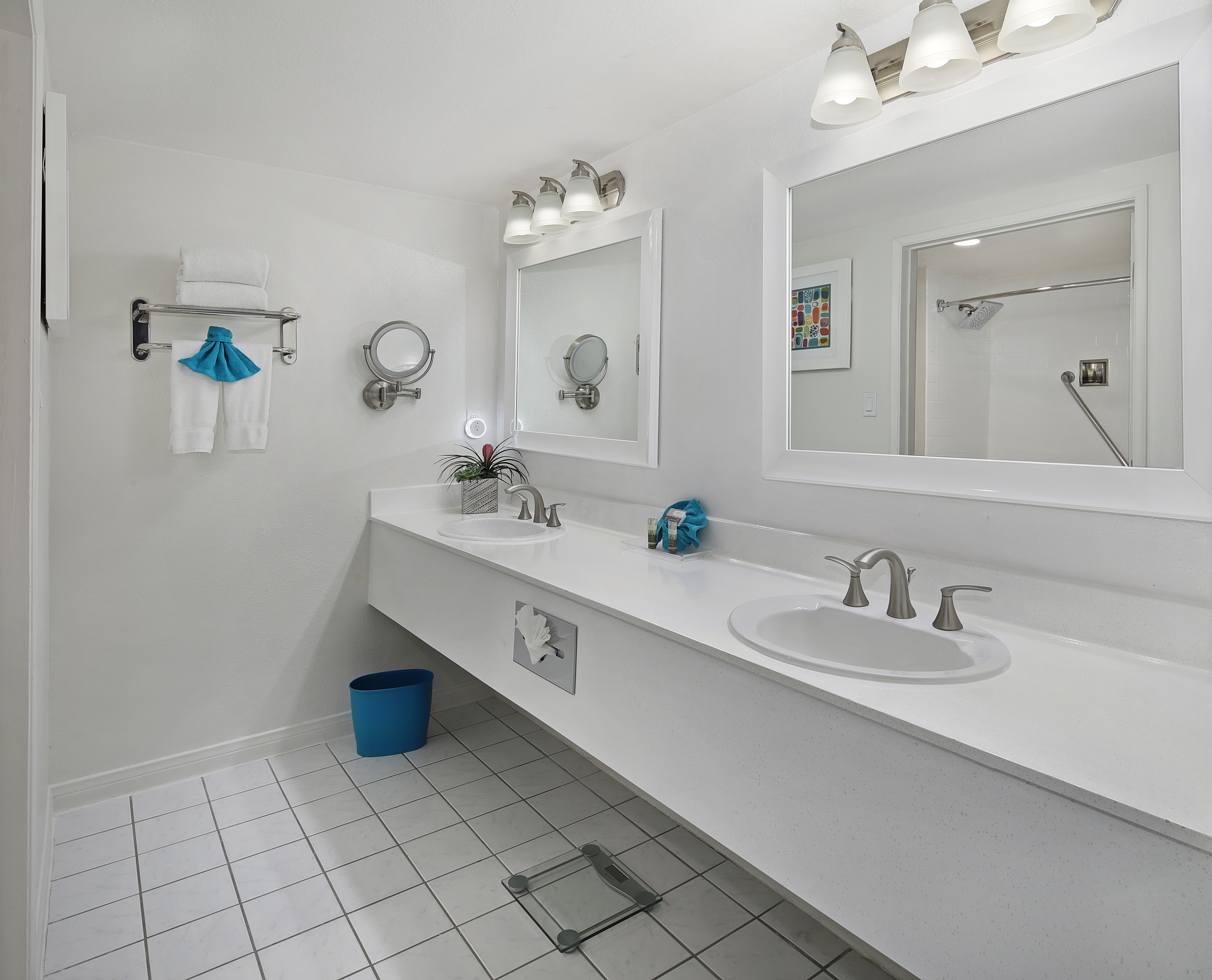 Double Deluxe King Bed