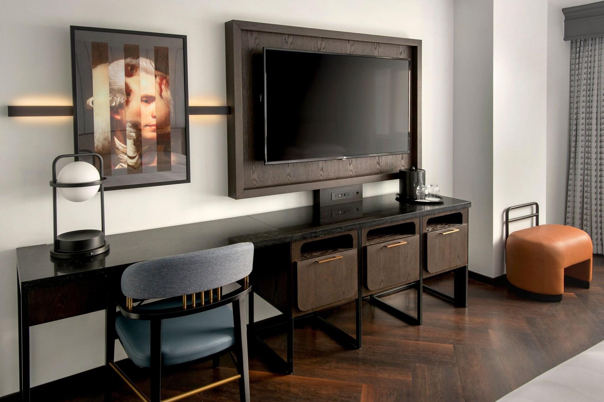 Quadruple Accessible-two Queen Beds