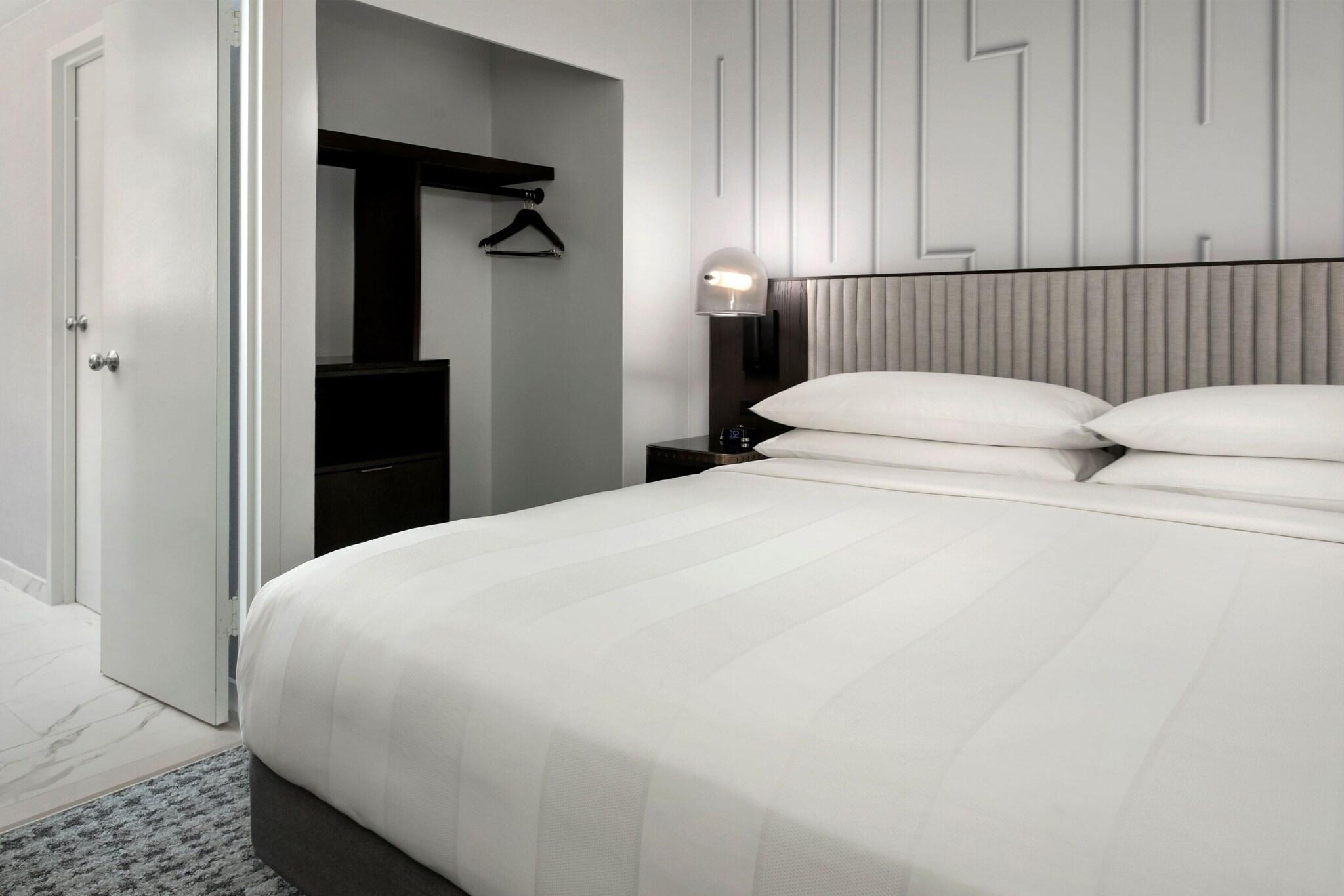 Suite Executive King Bed