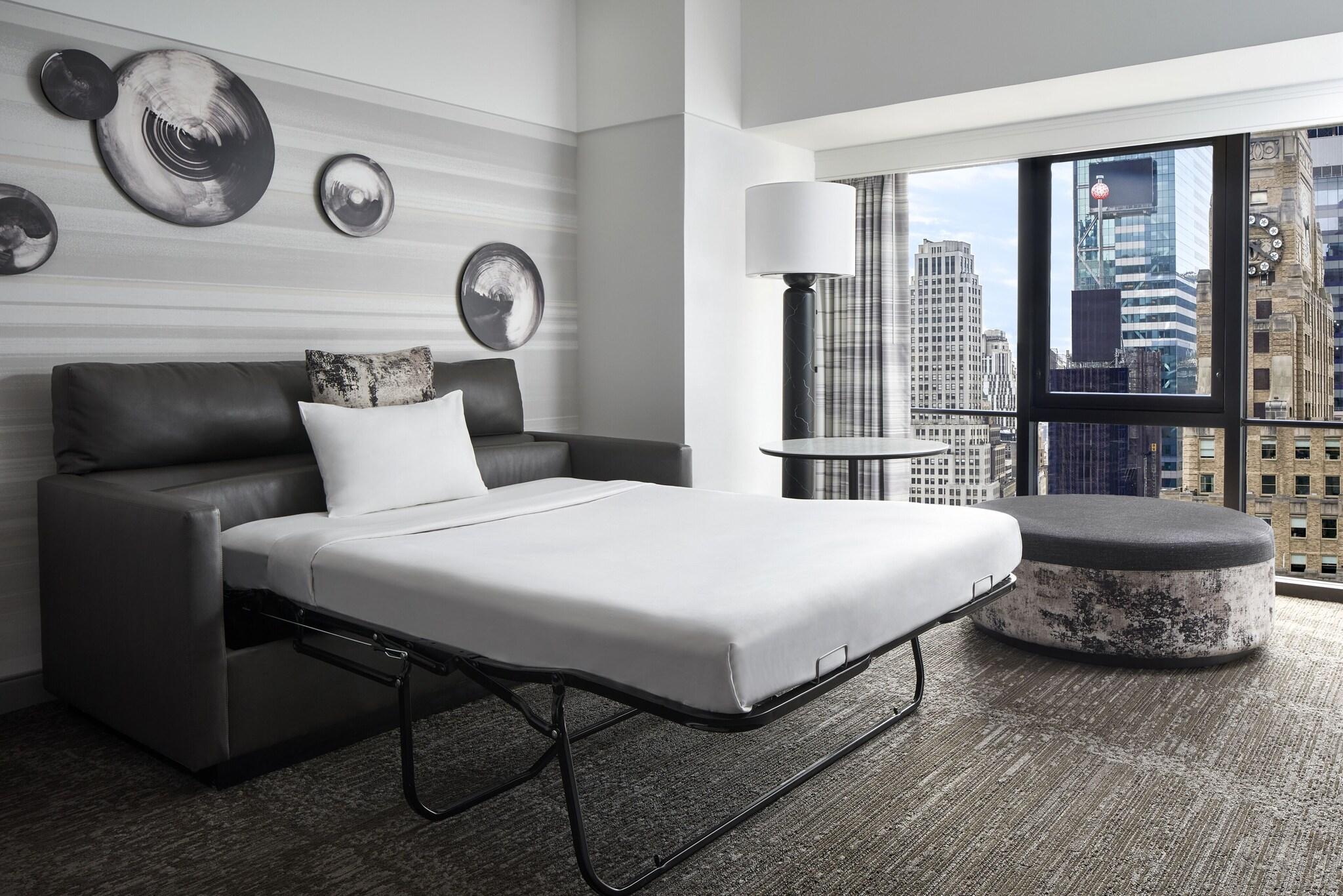 Double Deluxe King Bed