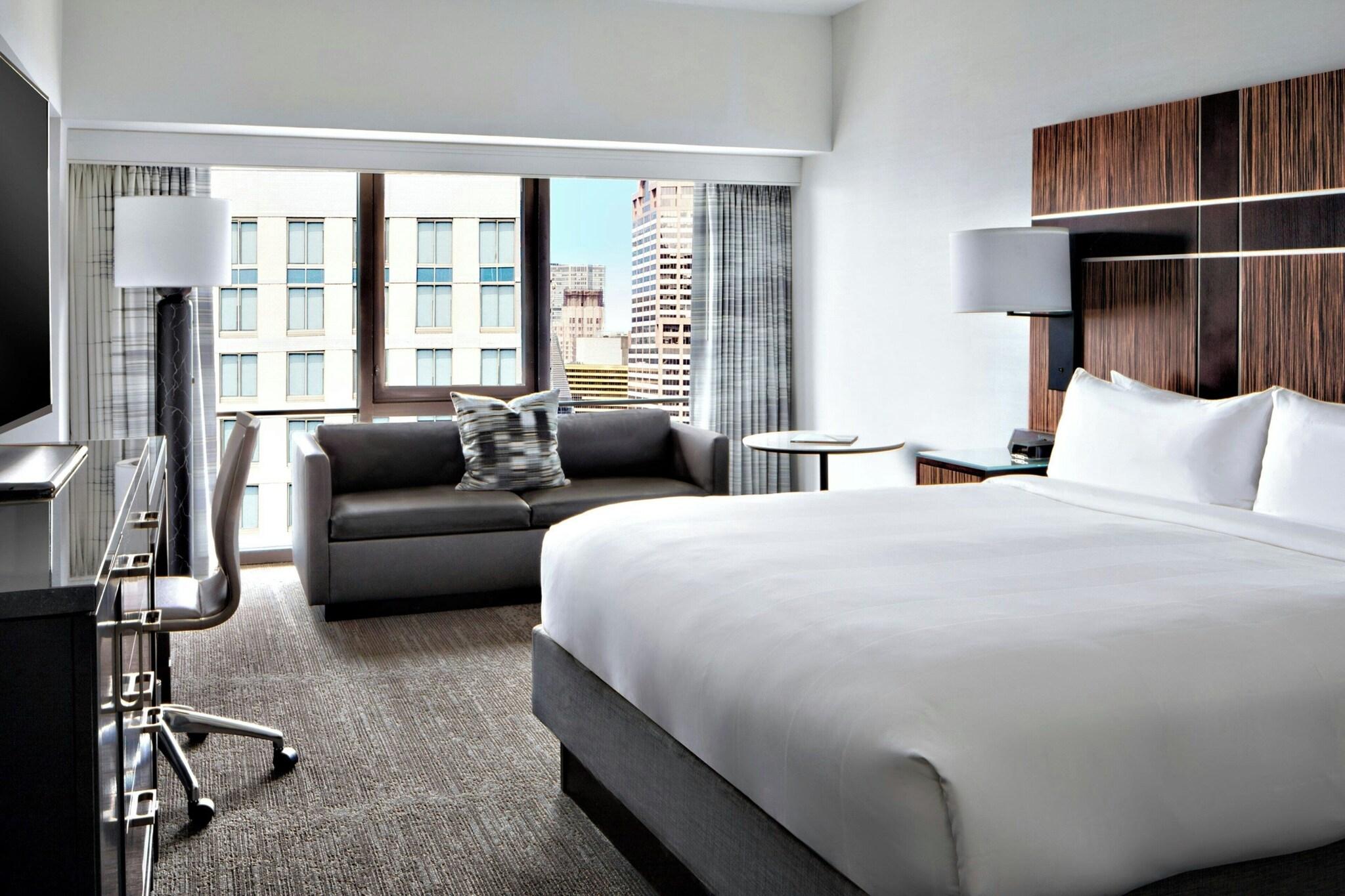 Double Deluxe King Bed