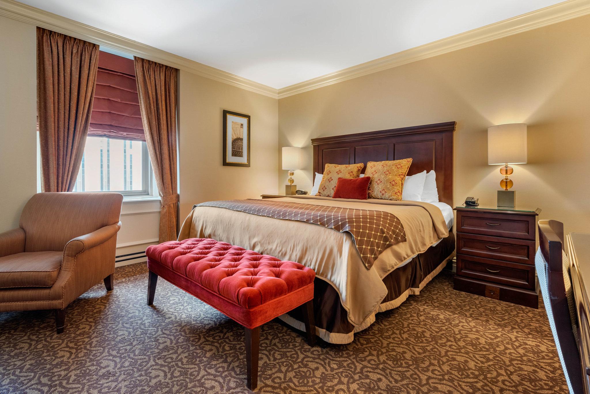 Double Deluxe King Bed