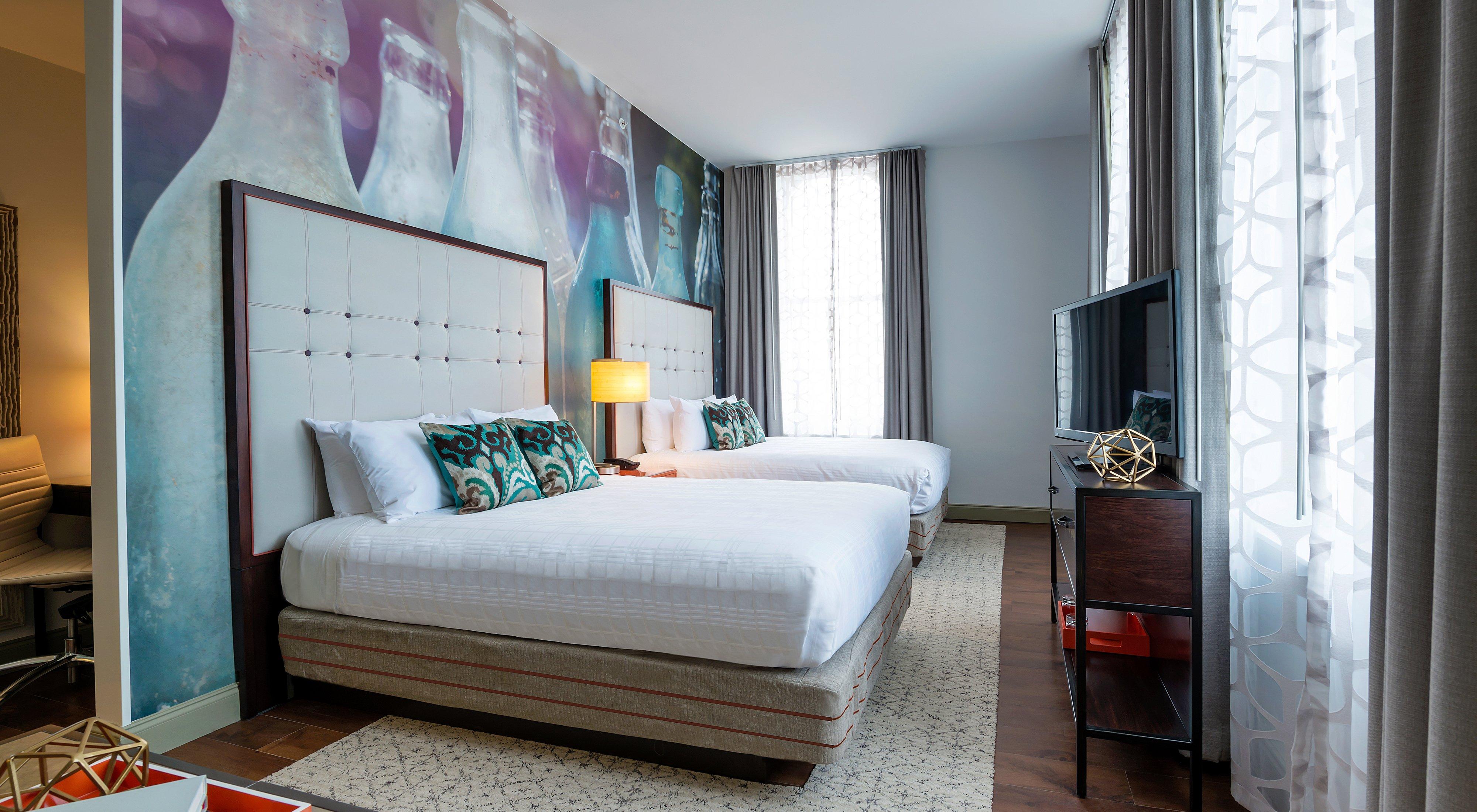 Studio Two Queen Beds