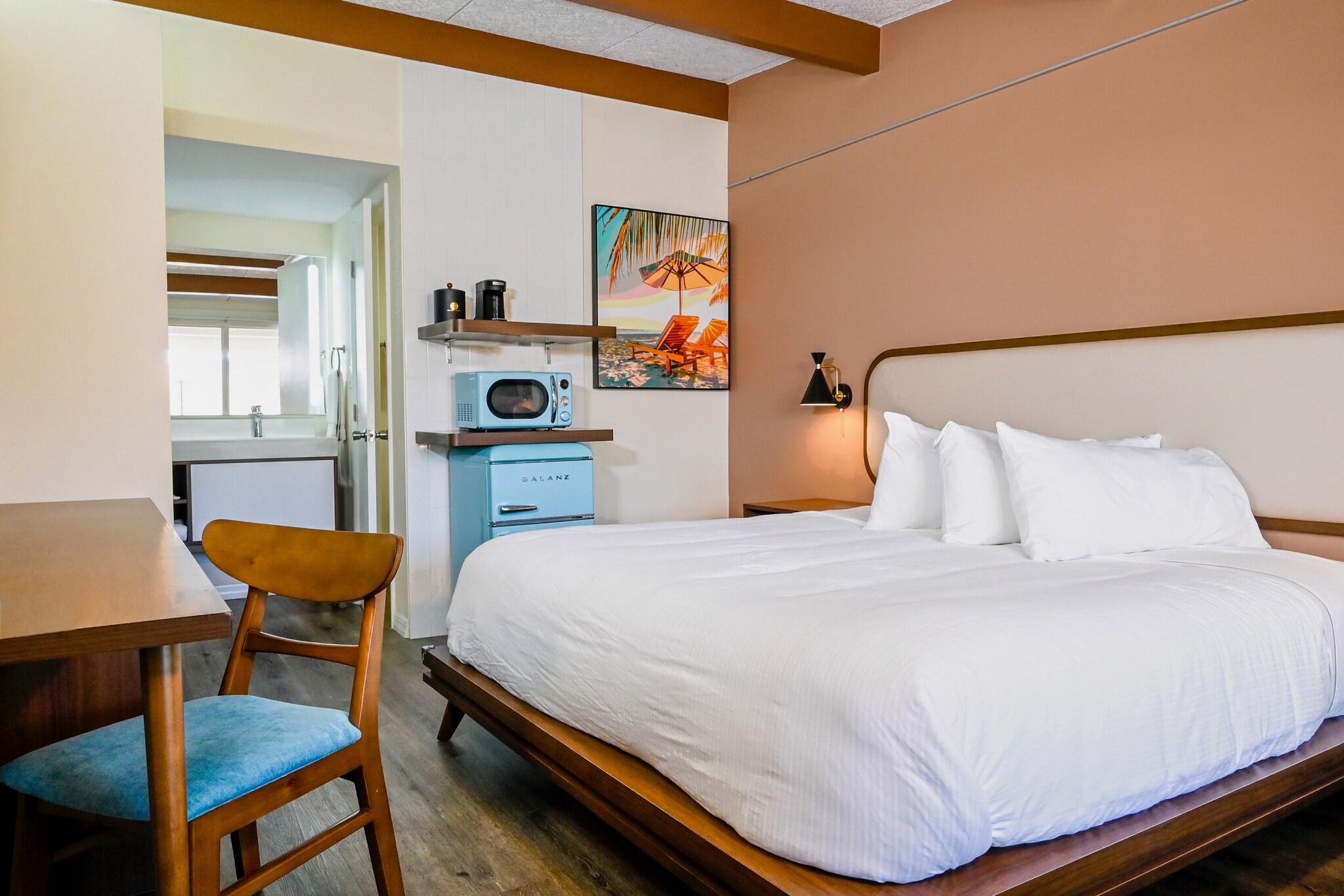 Studio King Size Bed