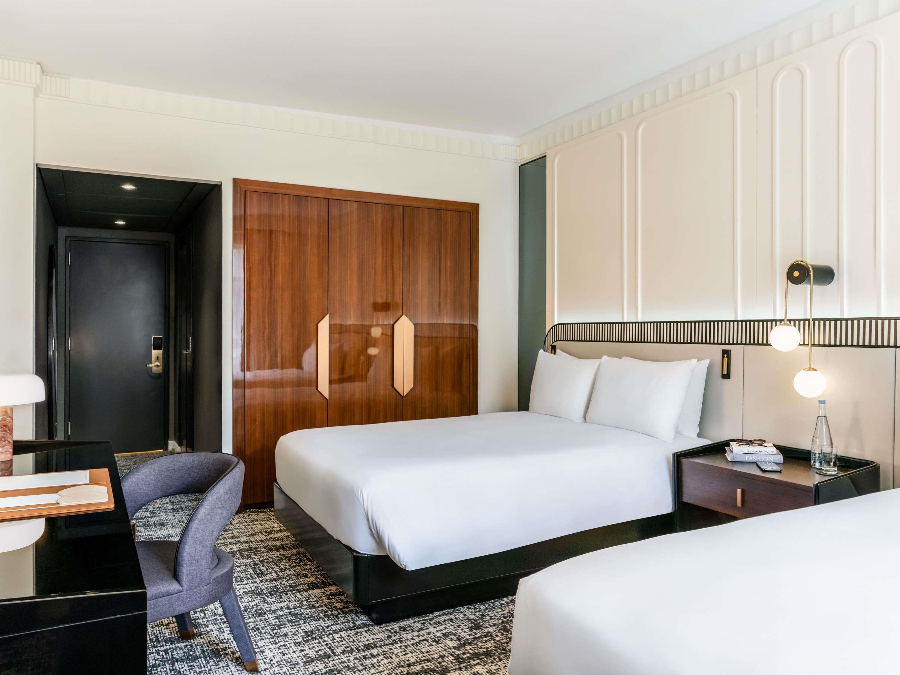 Double Two Queen Beds with Views