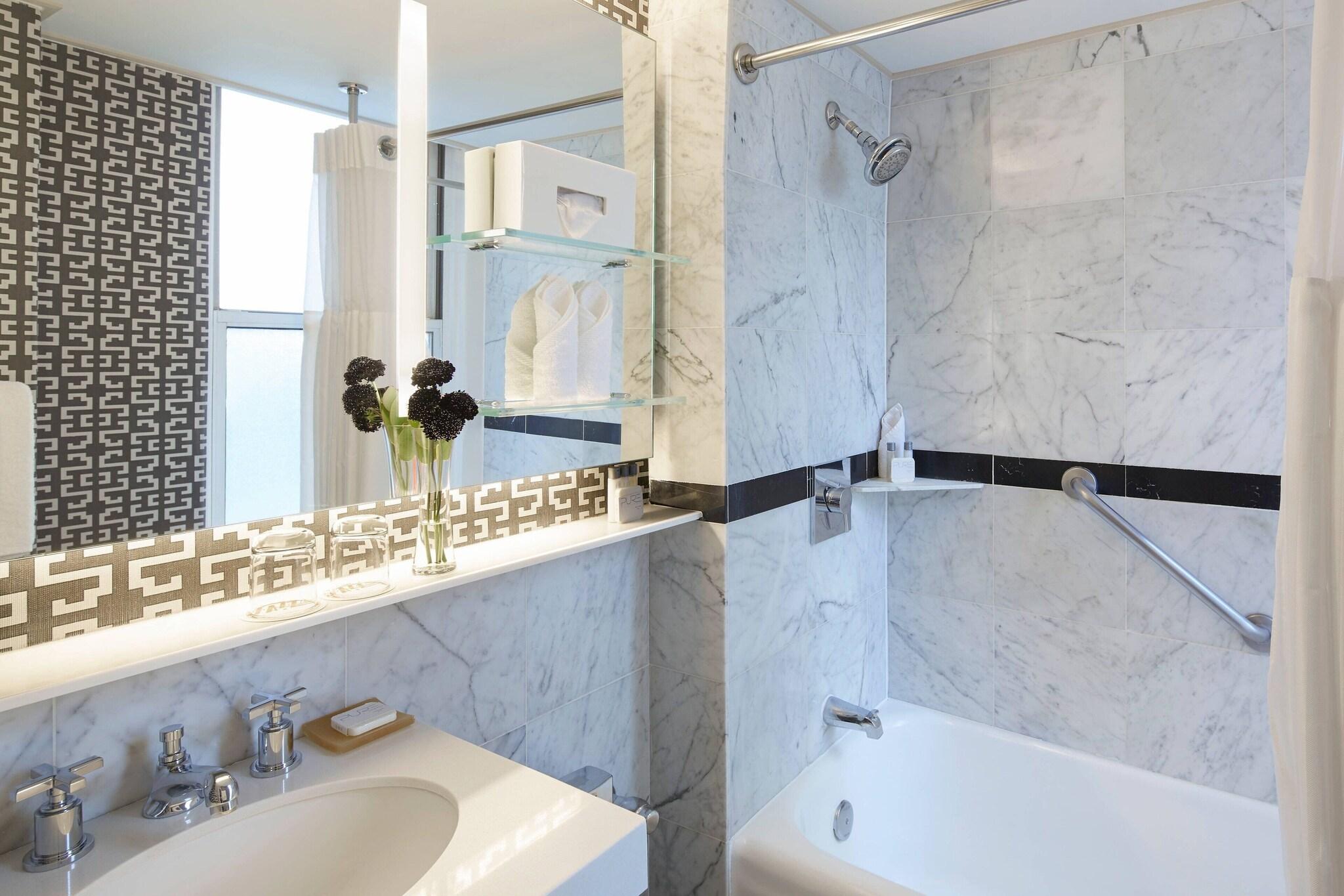 Junior Suite King Size Bed