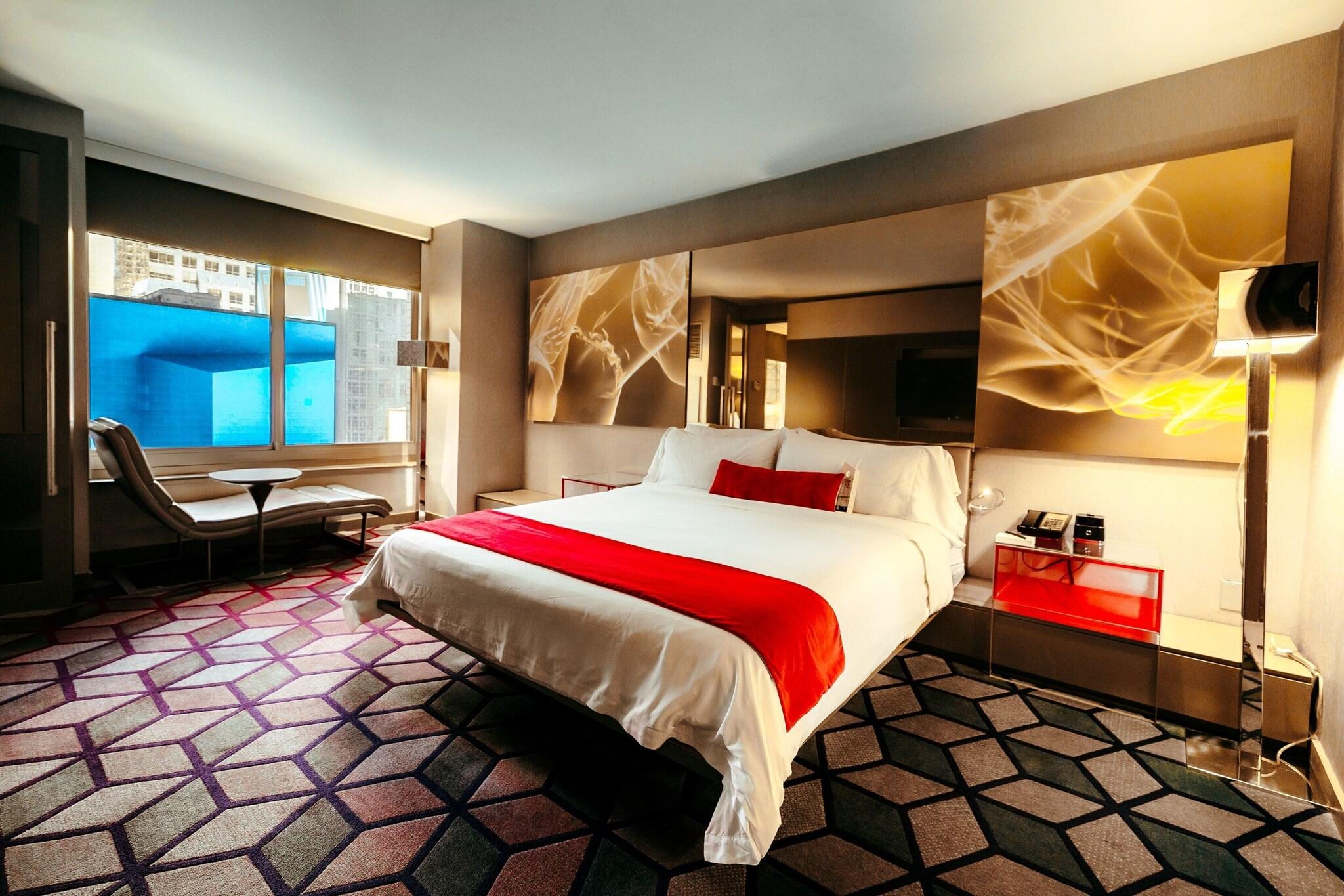 Suite King Size Bed