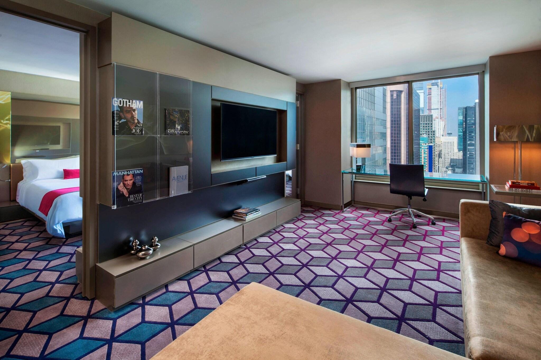 Suite King Size Bed