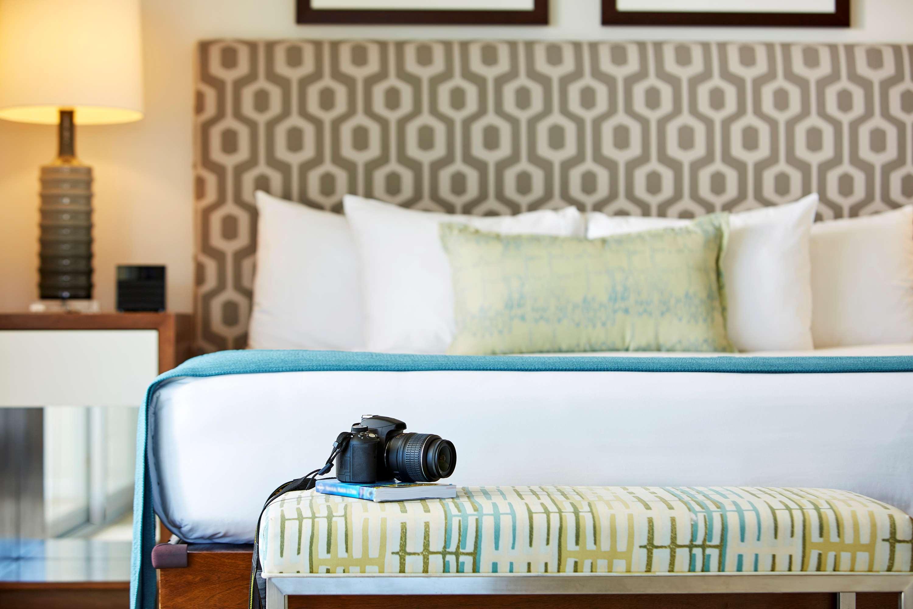 Suite Luxury City View