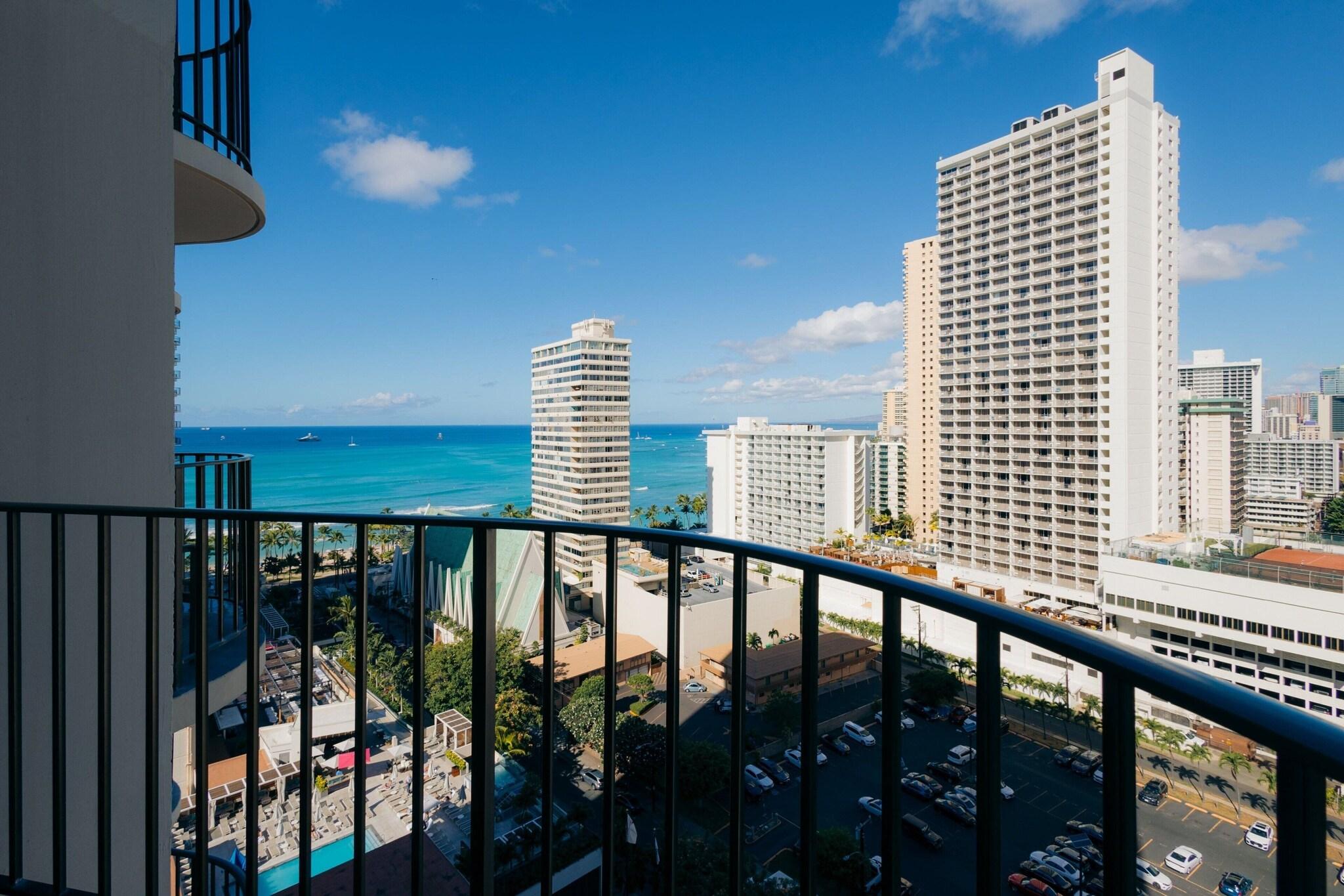Junior Suite Ocean View King Bed