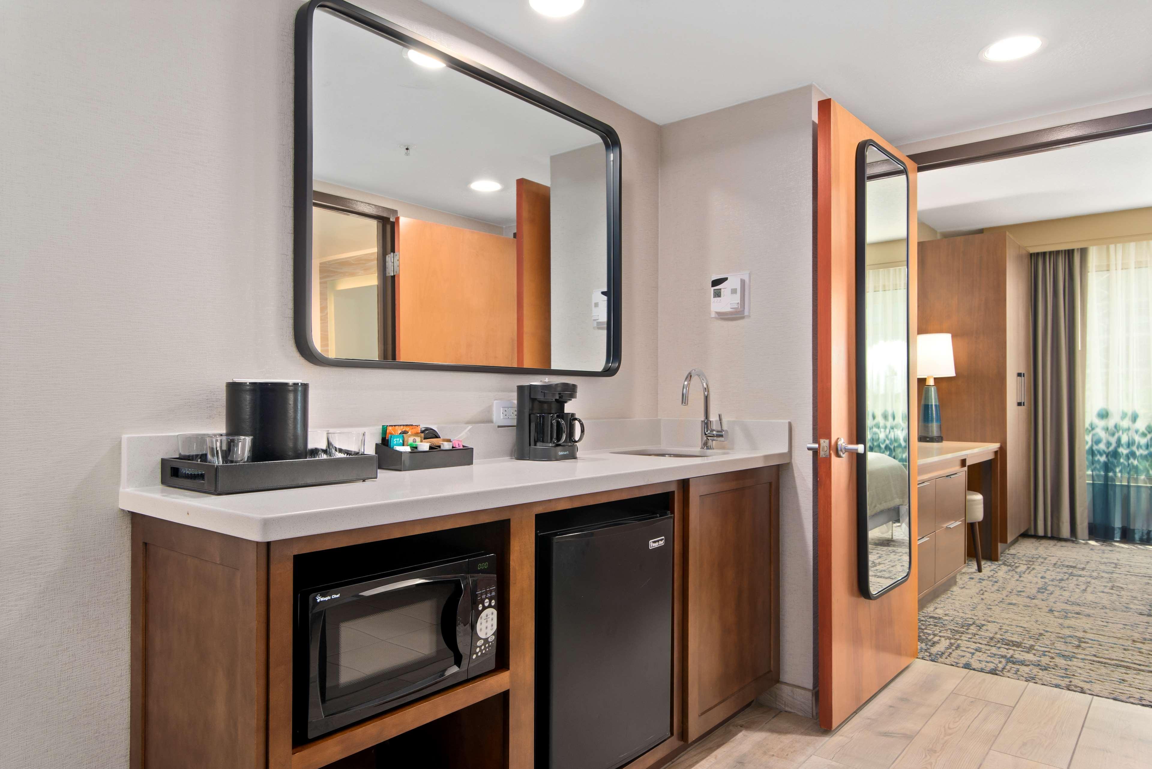 Suite Two Double Beds Non Smoking