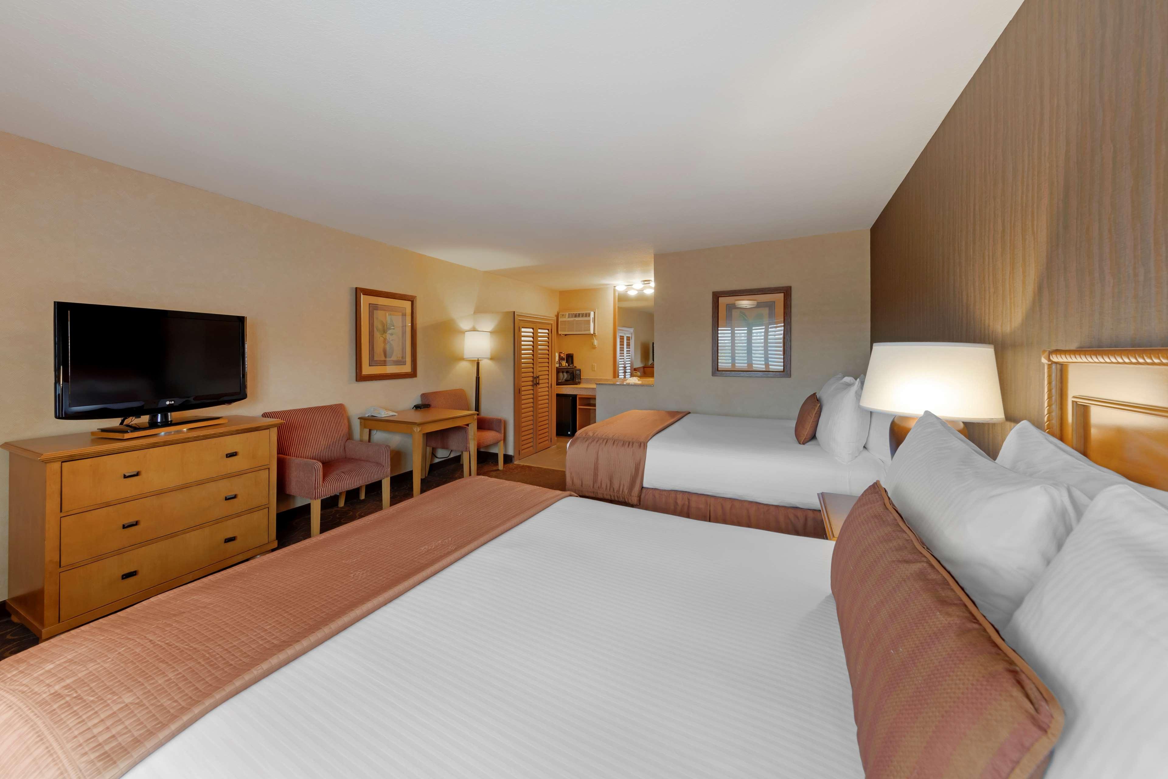 Room Two Double Beds Non Smoking