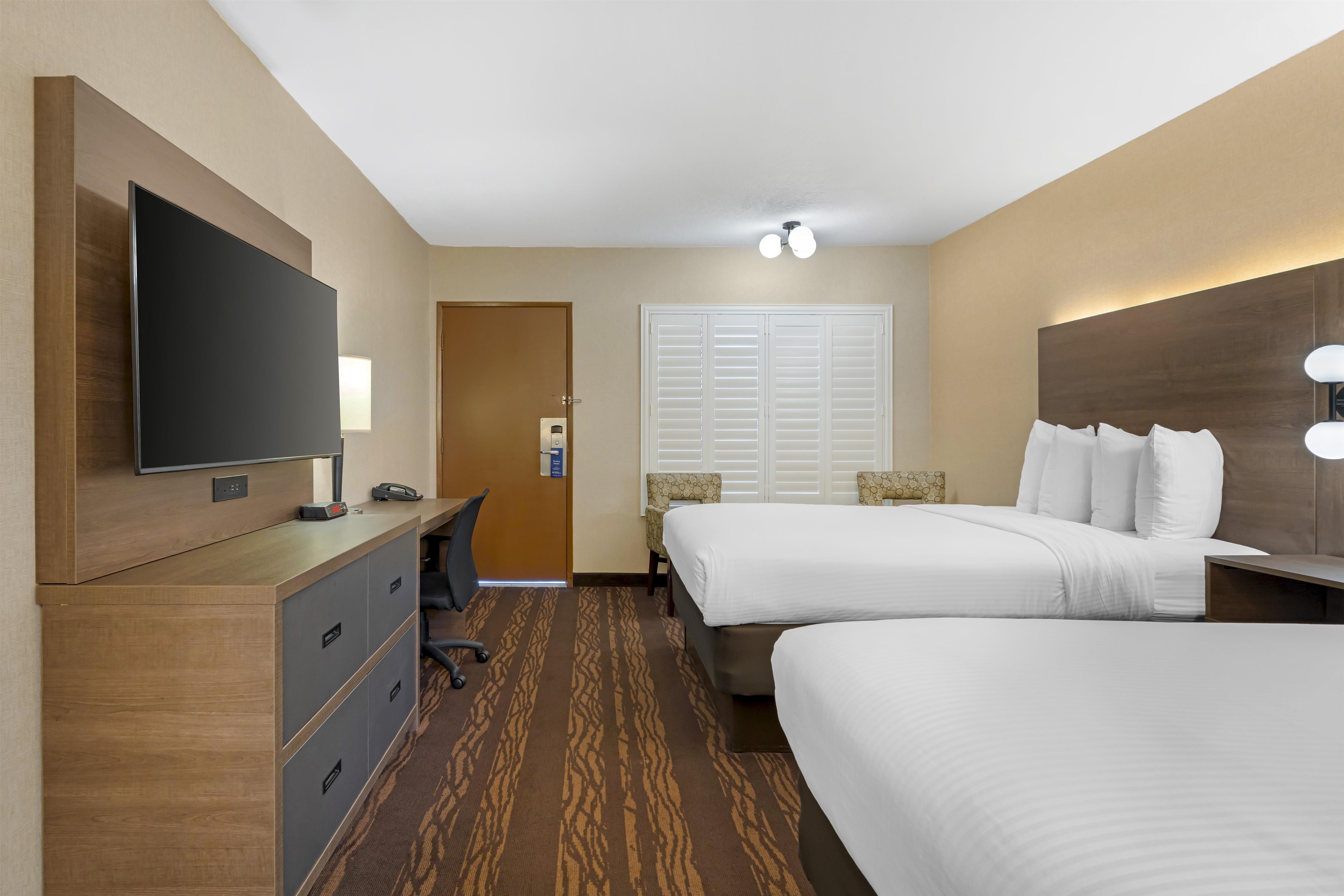 Room Two Double Beds