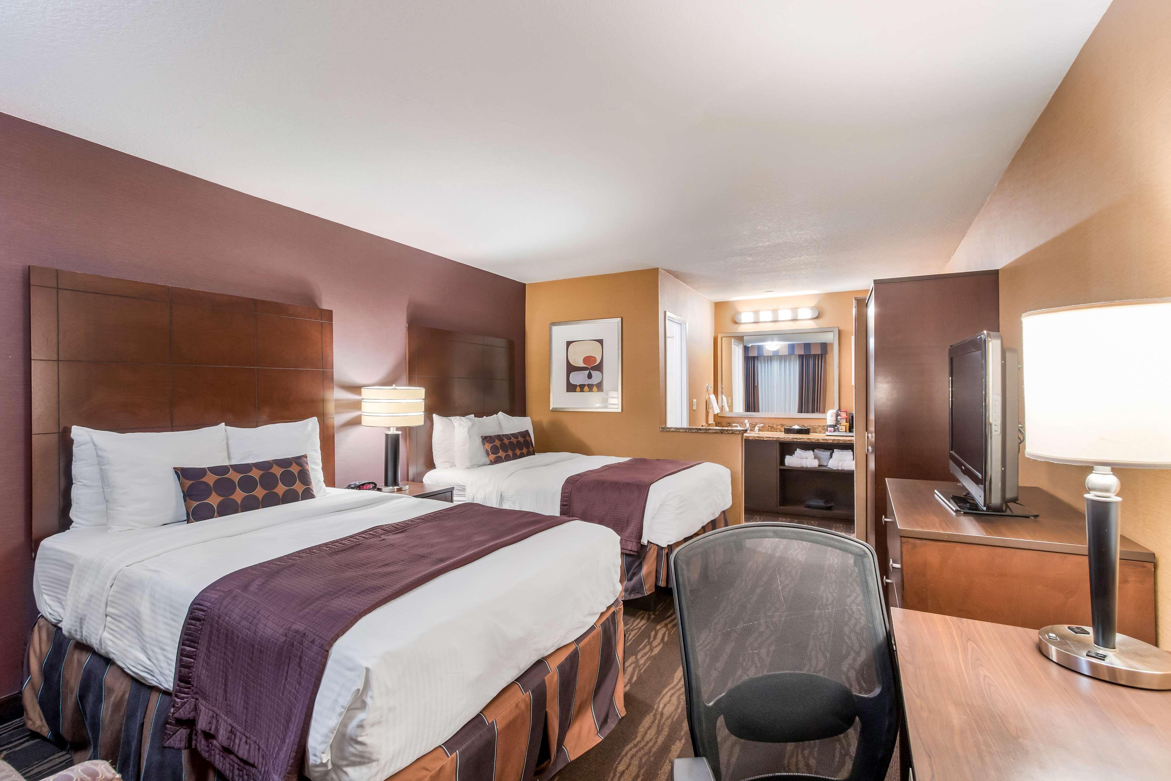 Room Two Double Beds Non Smoking