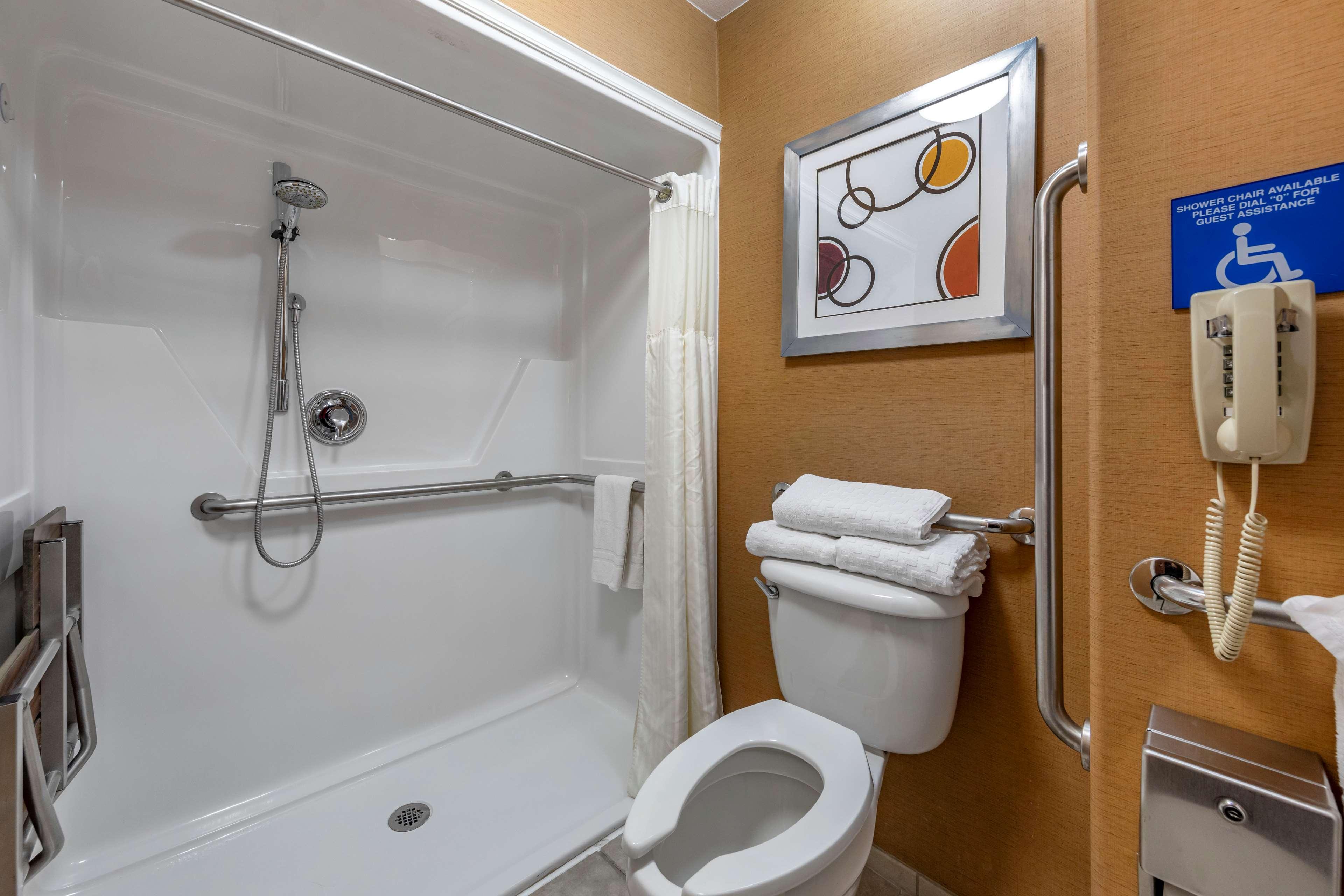 Room Queen Bed Non Smoking