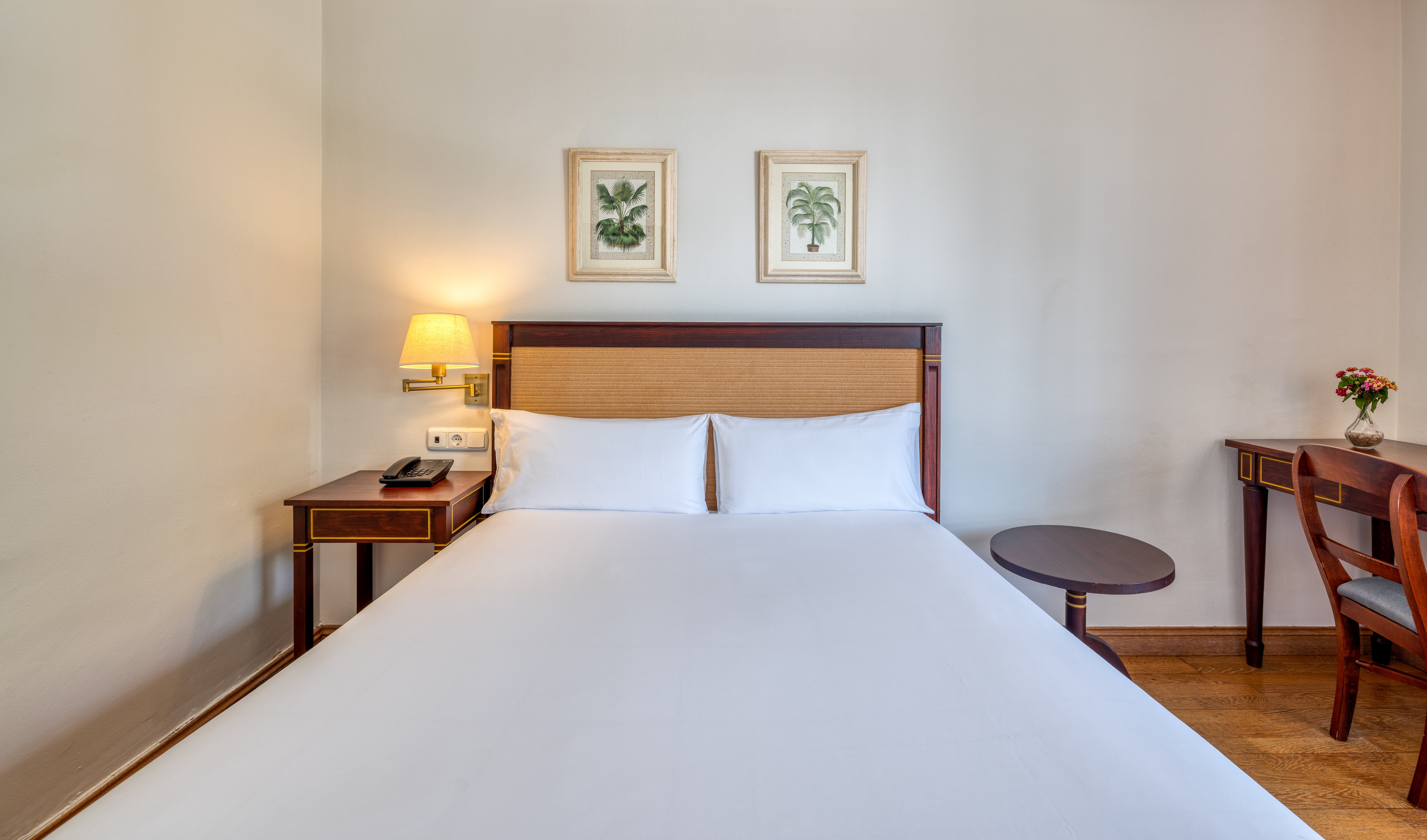 Double Queen Size Bed