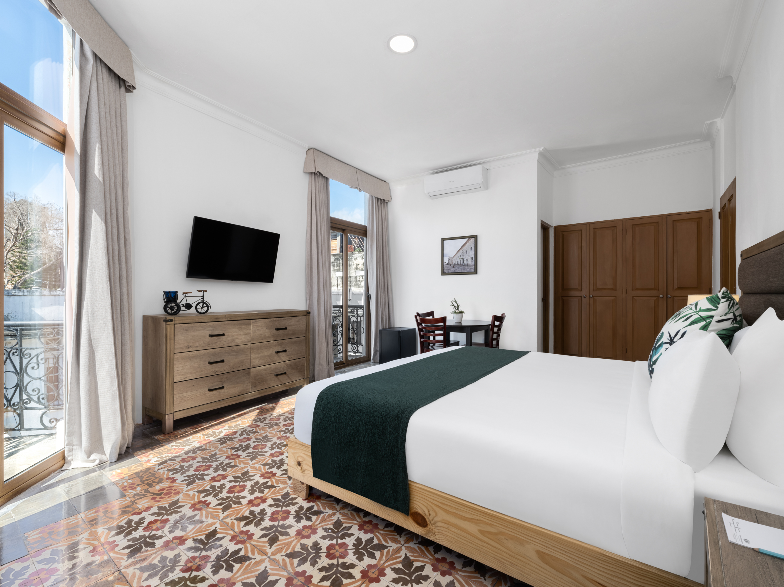 Double King Size Bed