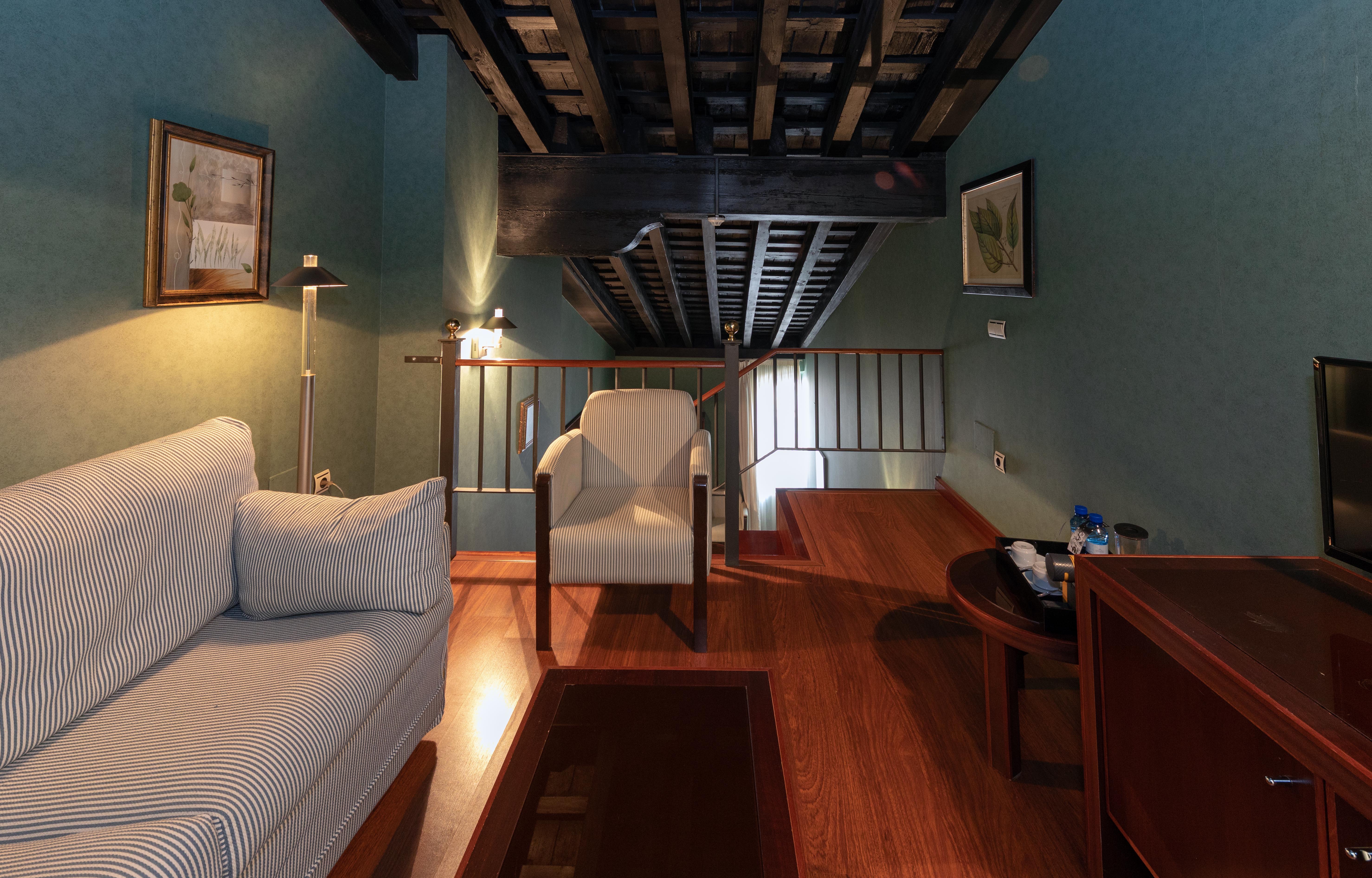 Double or Twin Executive