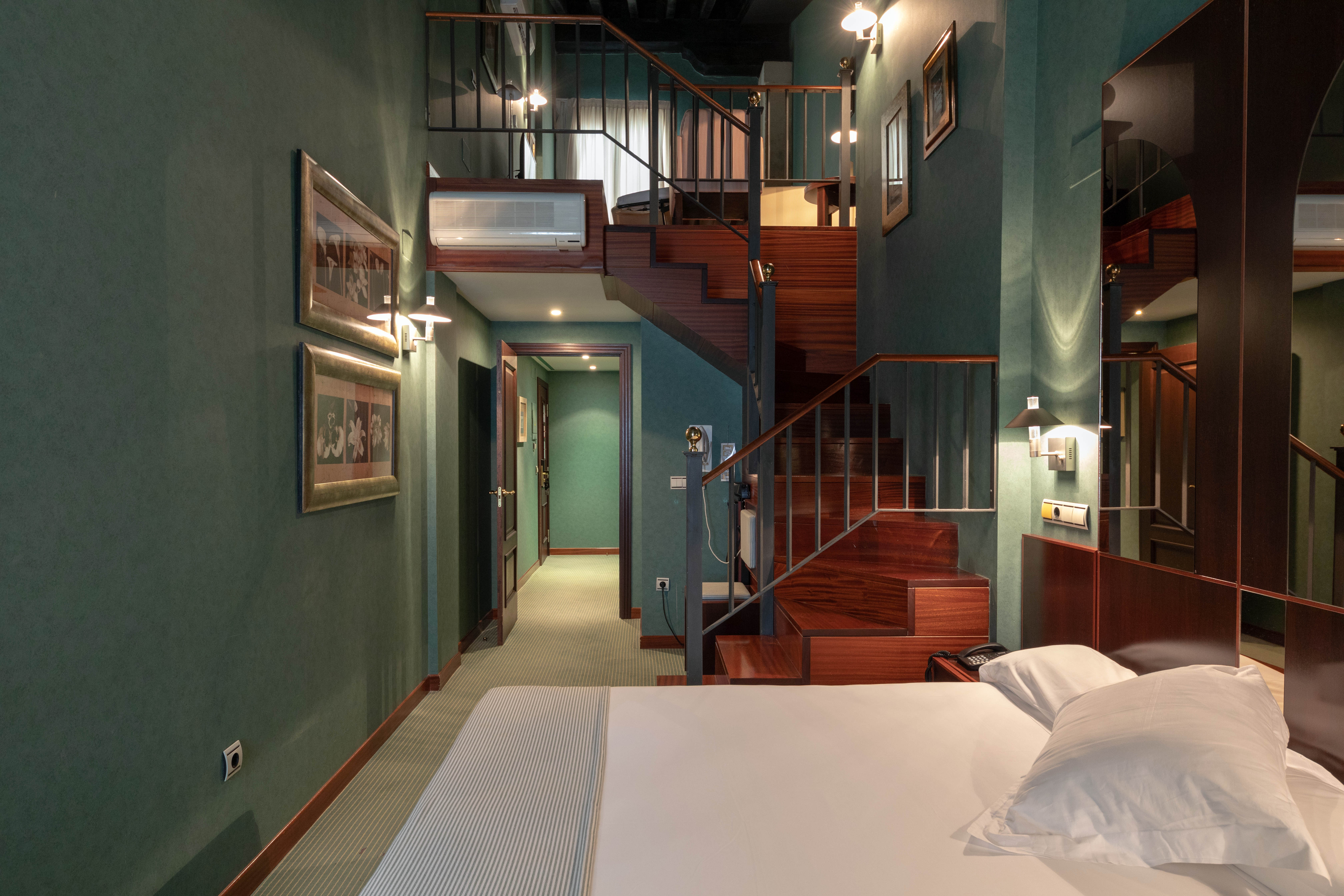 Double or Twin Executive