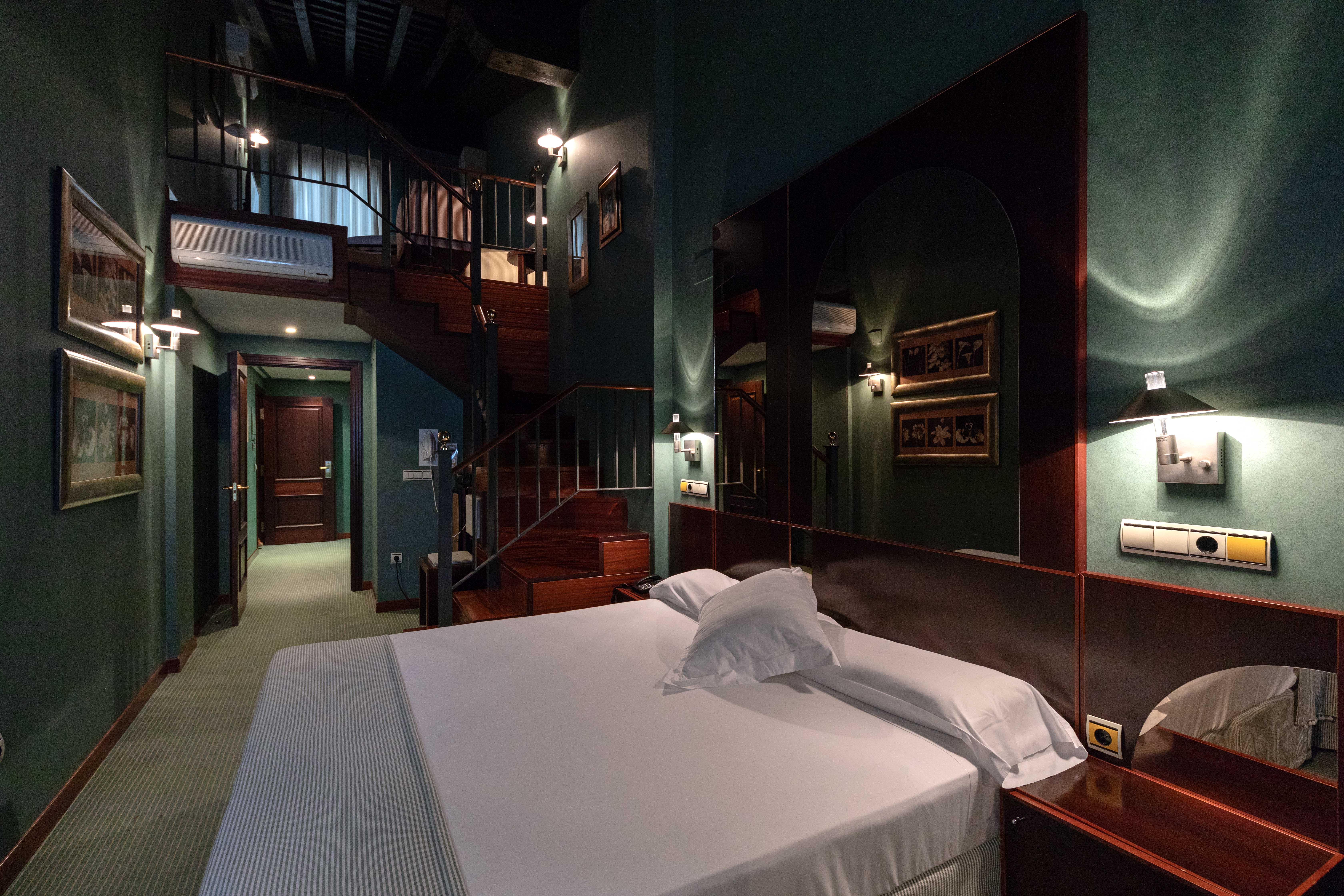 Double or Twin Executive