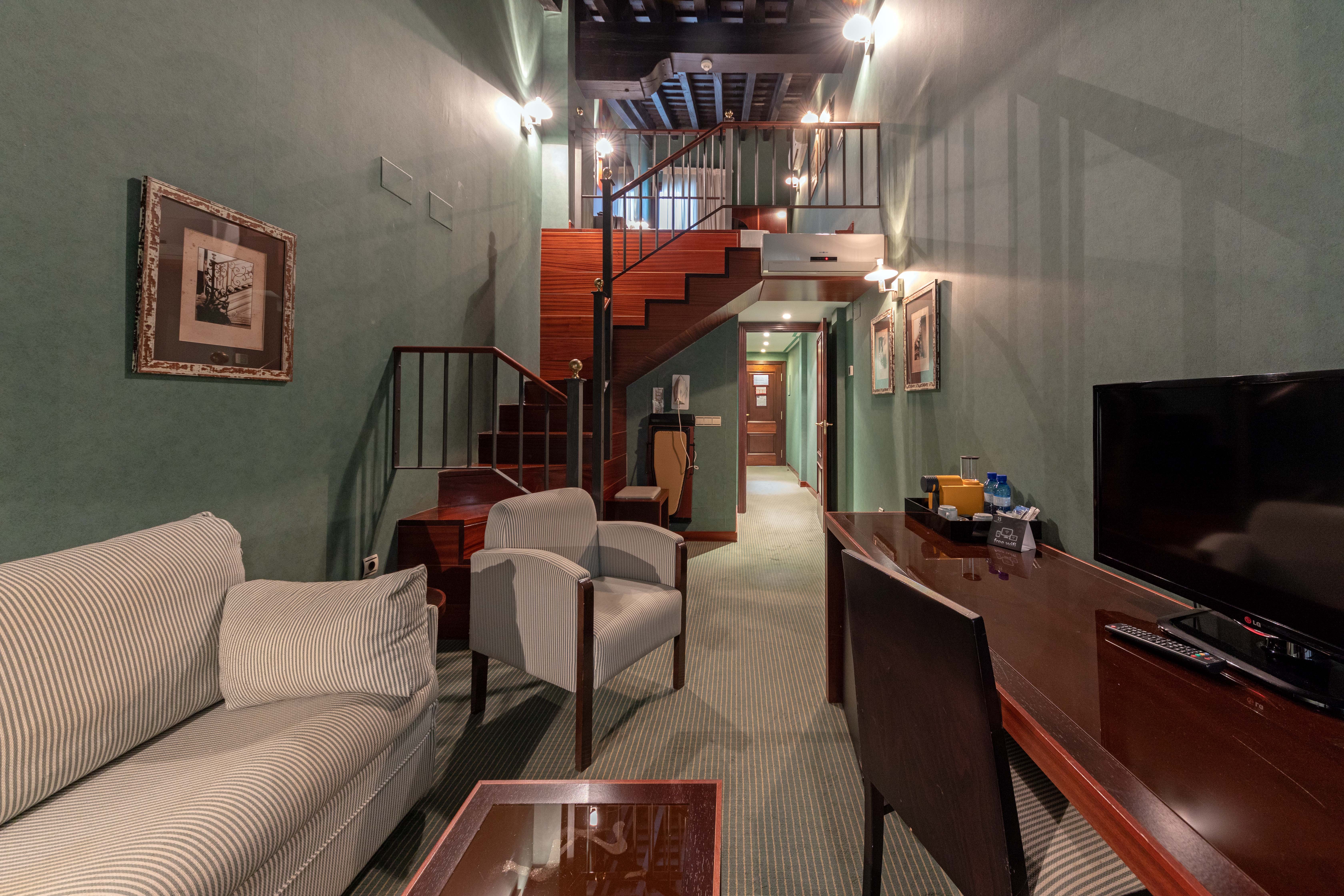 Double or Twin Executive