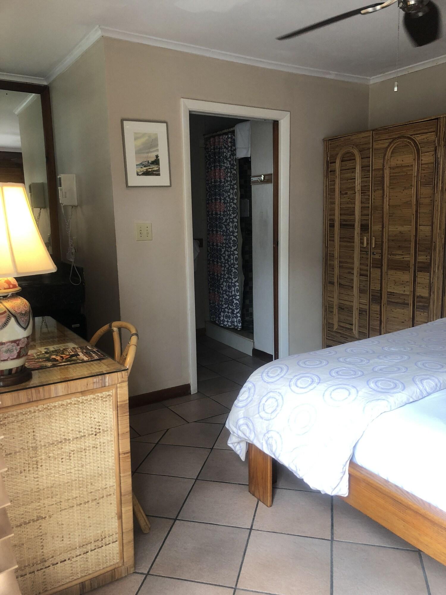 Double Queen Size Bed