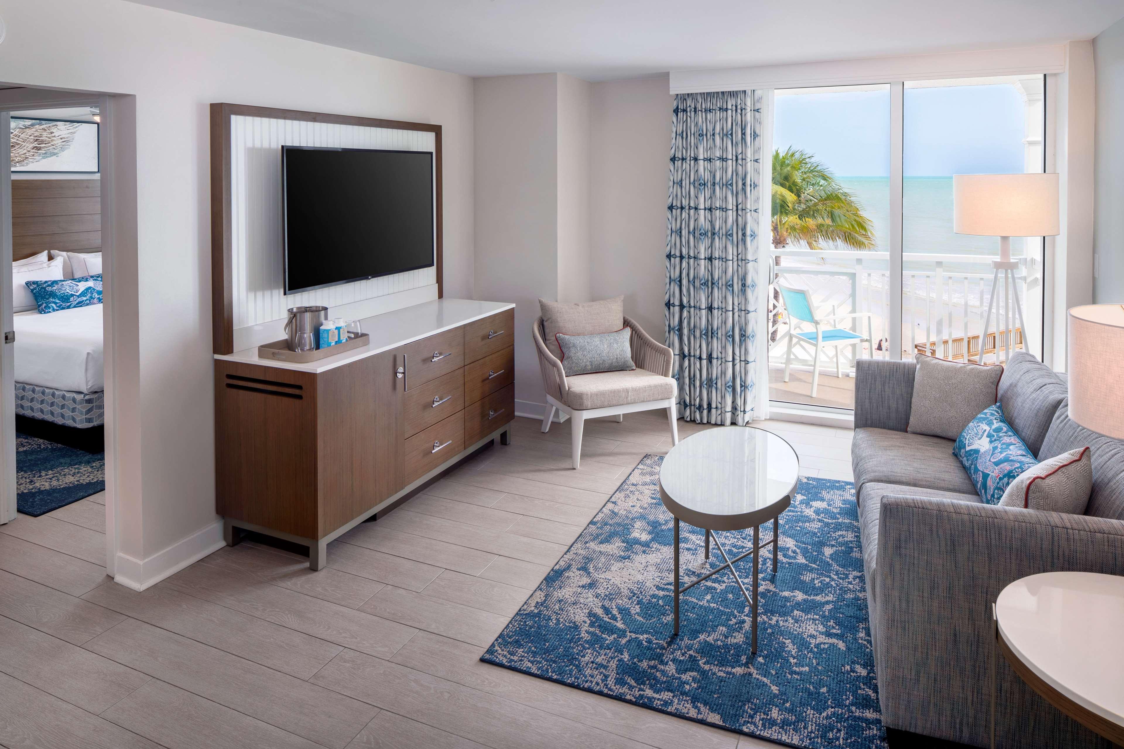 Suite Ocean View King Bed