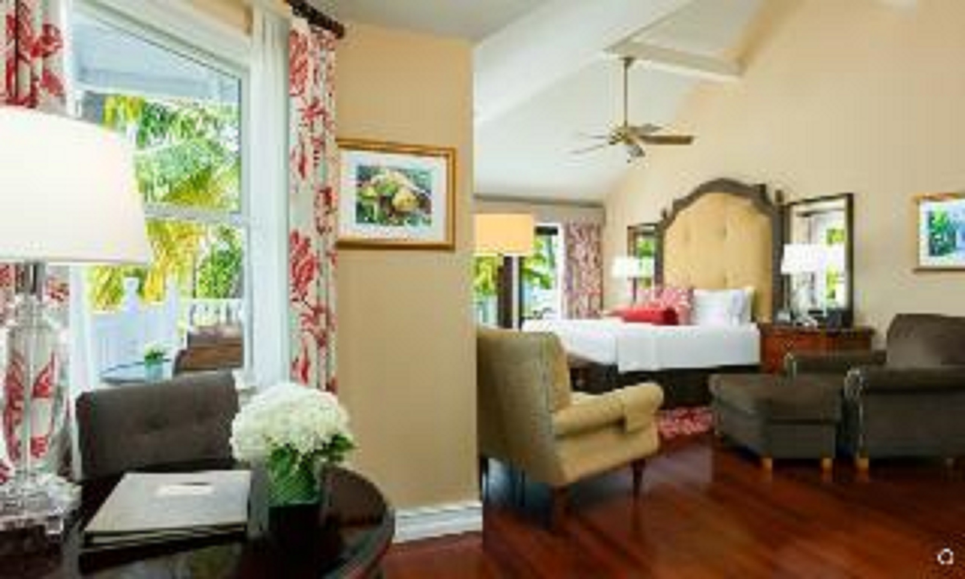 Suite King Size Bed