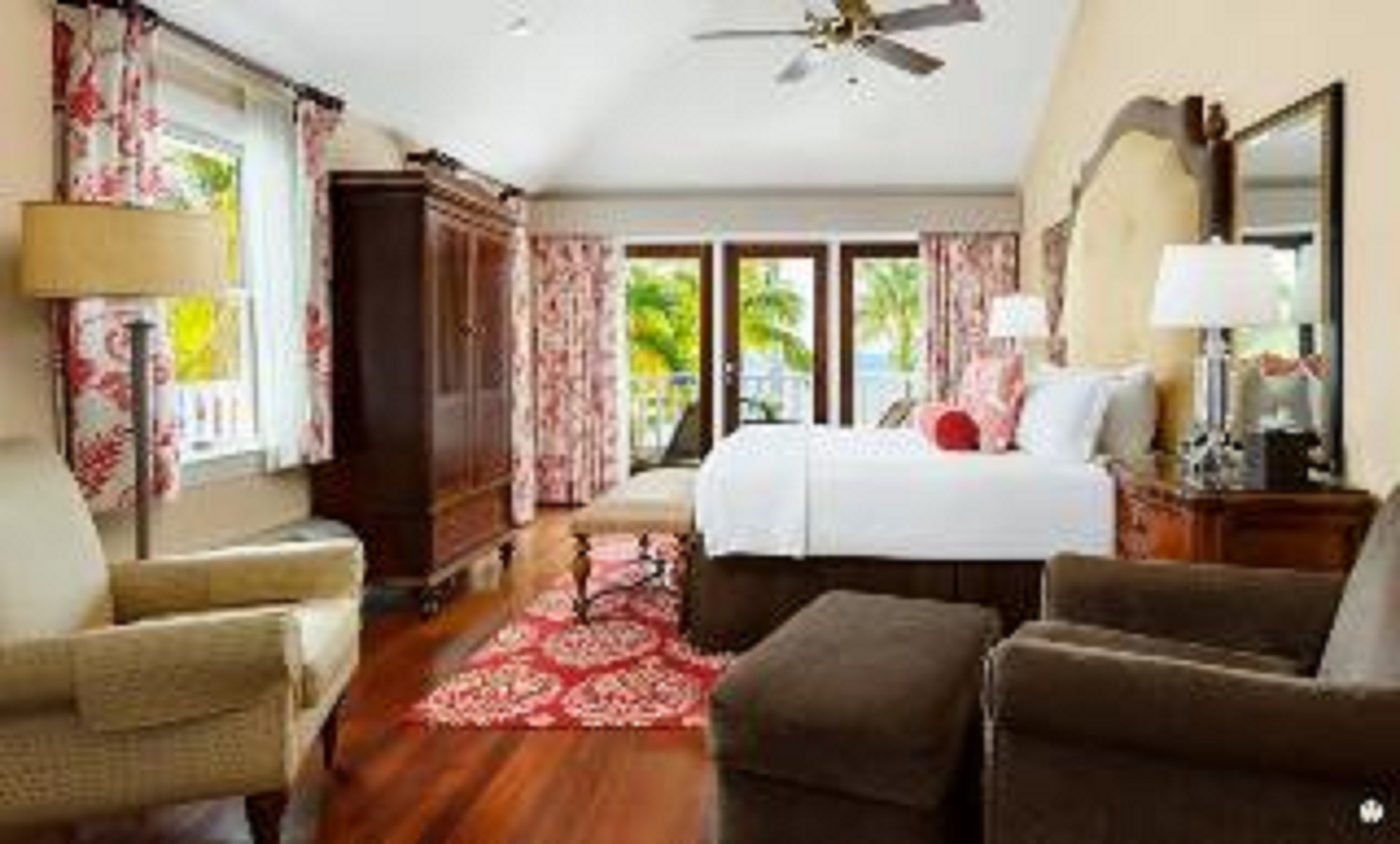 Suite King Size Bed