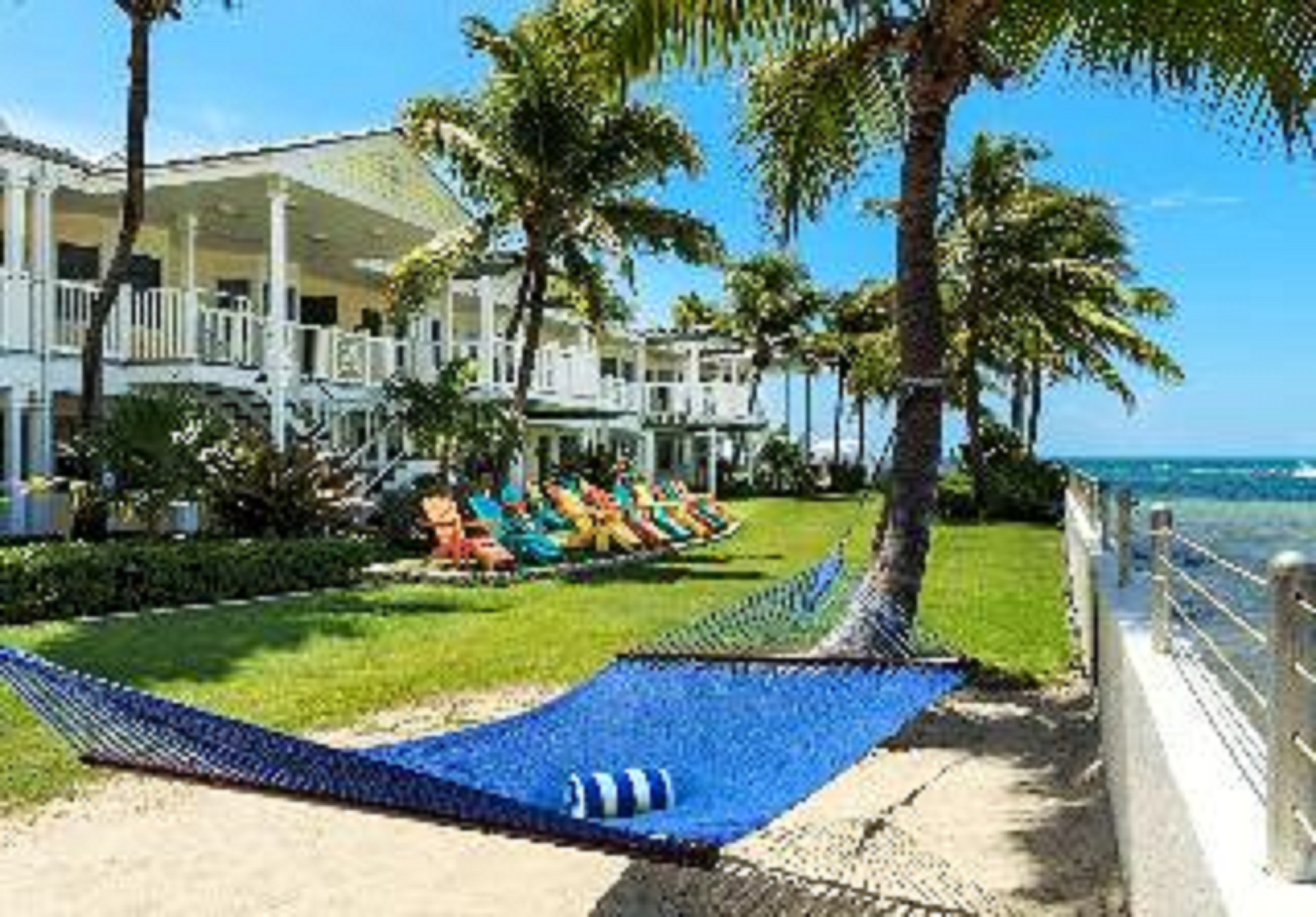 Room Partial Ocean View King Bed