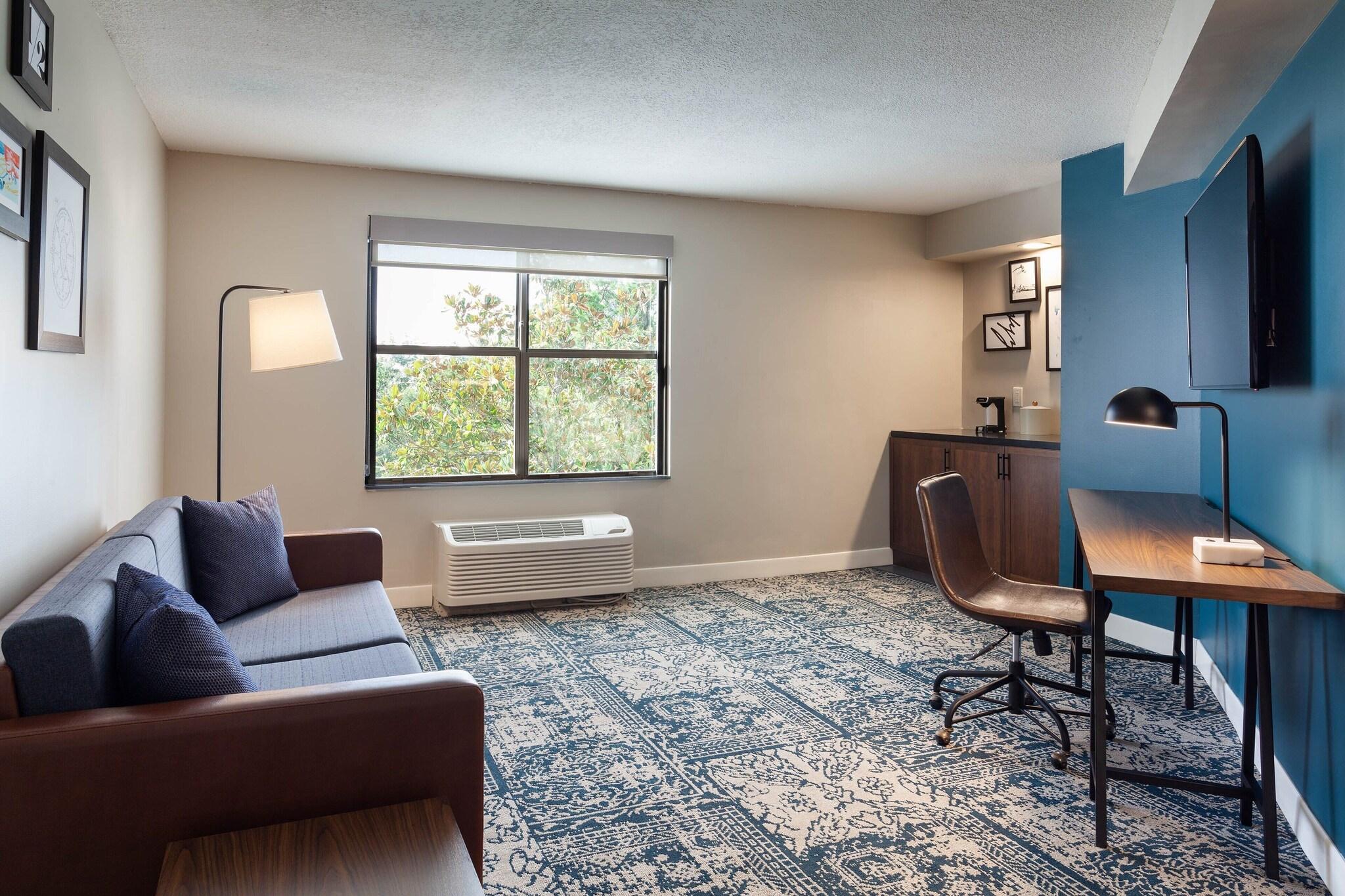 Suite Two Queen Beds