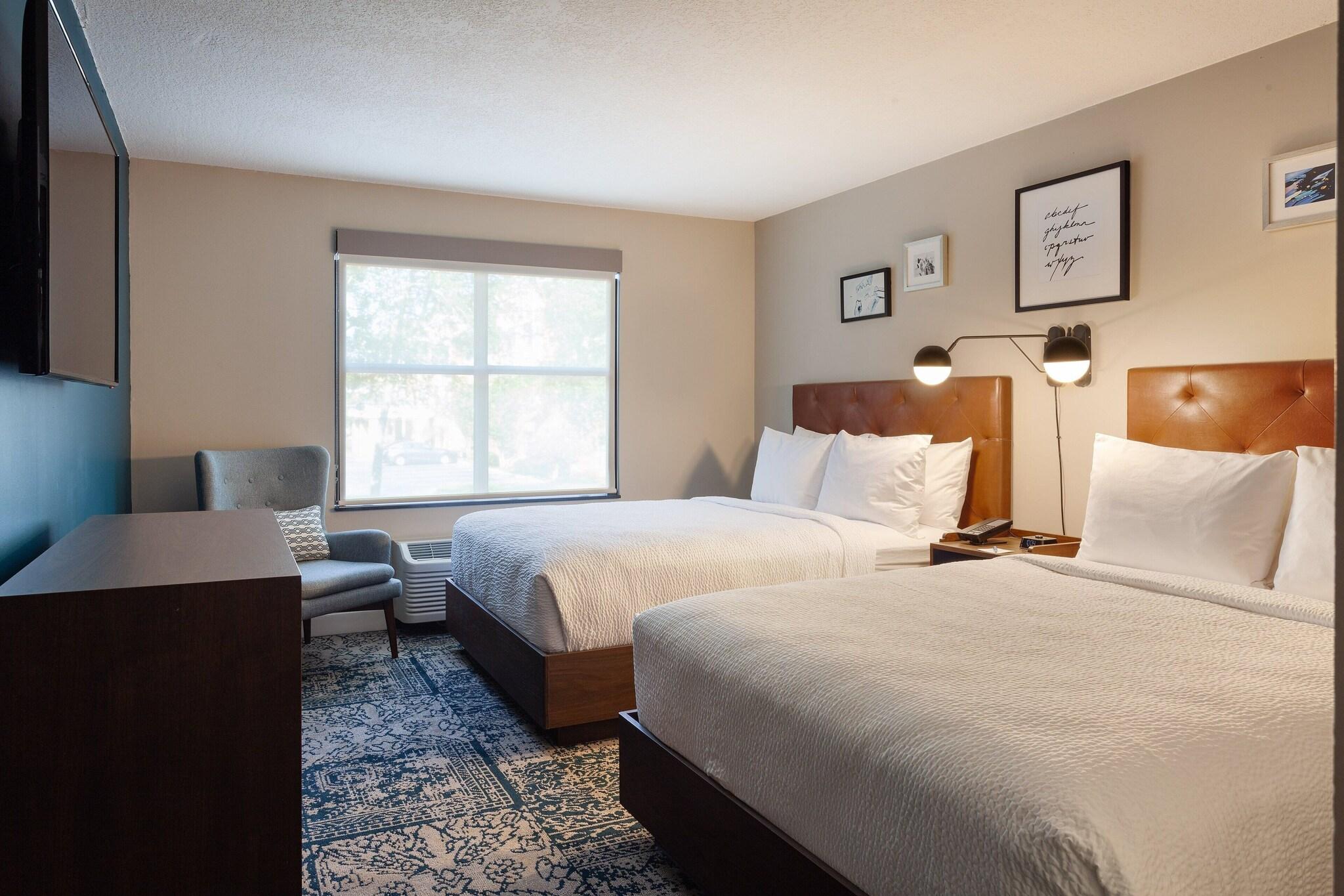 Suite Two Queen Beds