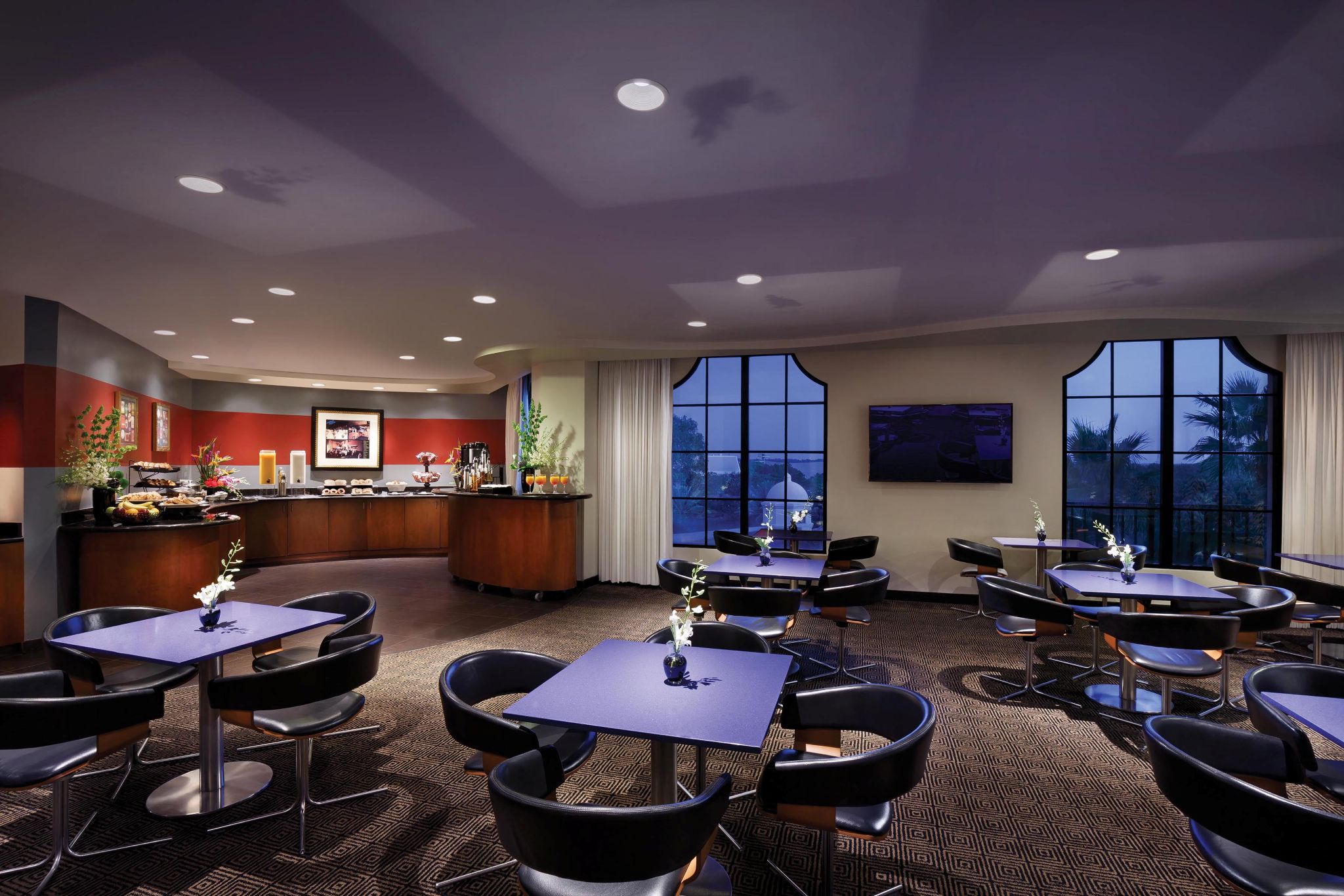 Quadruple Club Two Queen Beds